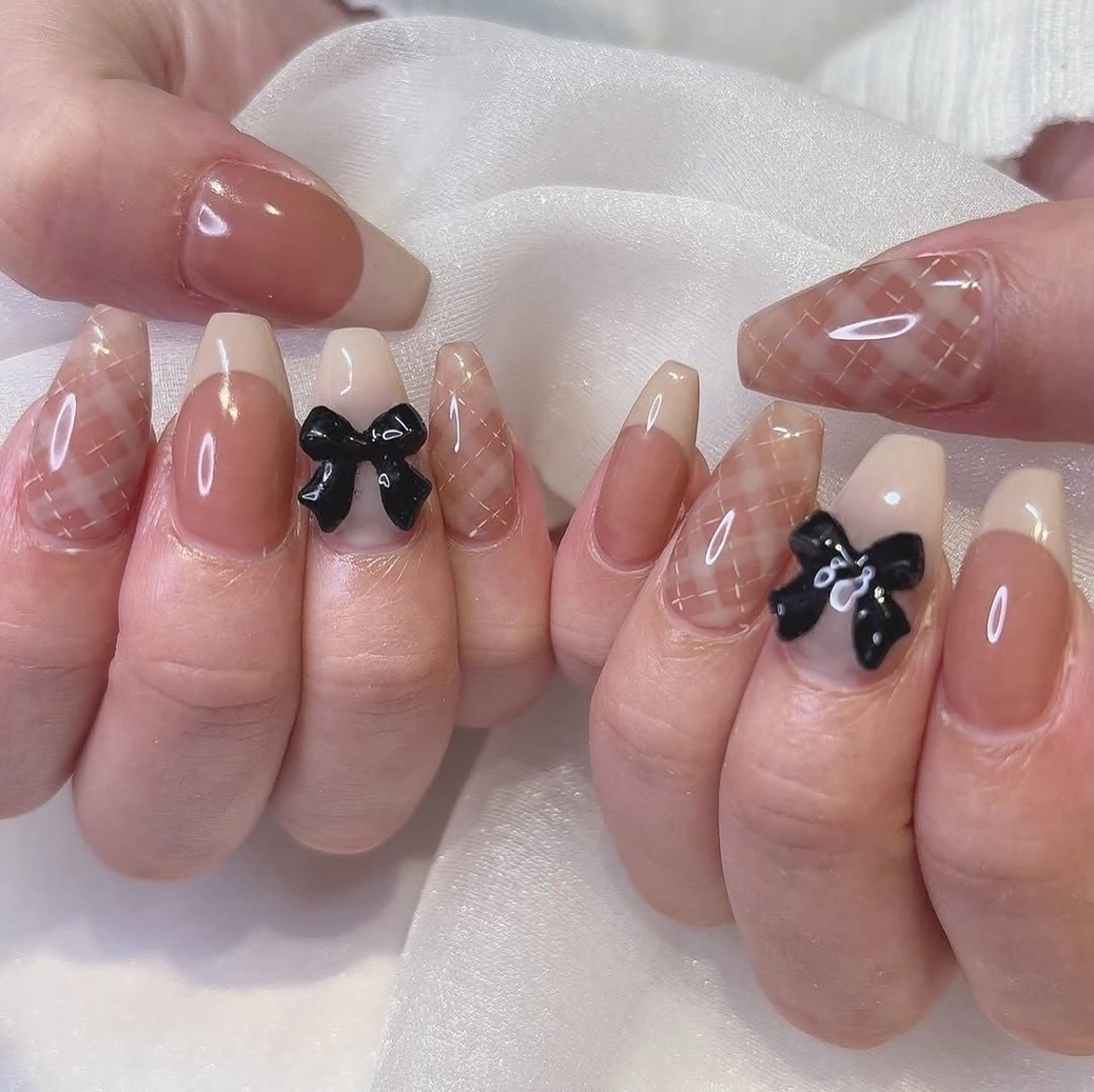 ネイル アートネイル 長さ出し ジェルネイル マグネットネイル ニュアンスネイル ハンドネイル KIM キムのネイルデザイン