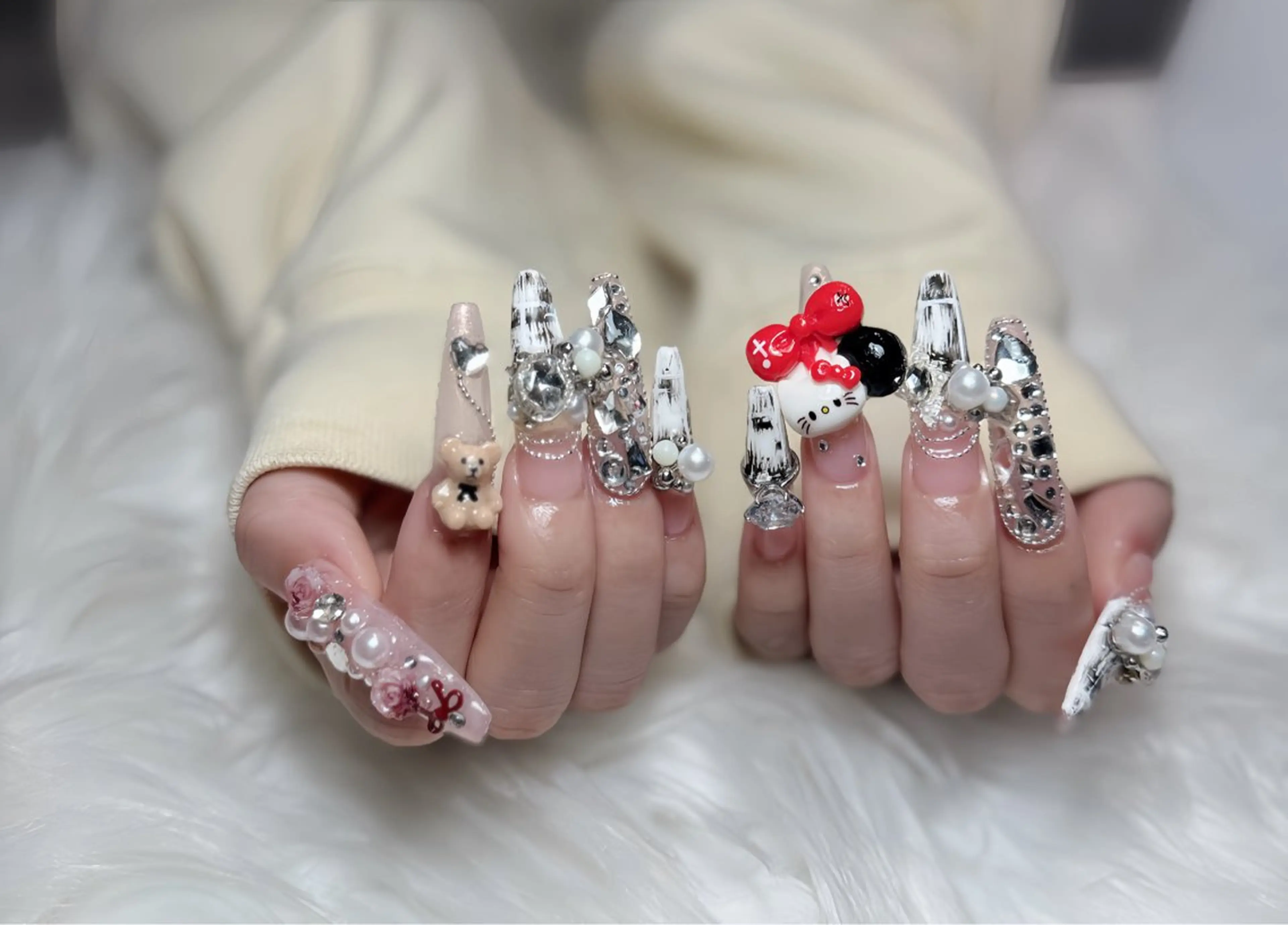 ネイル オーロラネイル チークネイル フットネイル フレンチネイル ジェルネイル ハンドネイル Nichi Nails❤️のネイルデザイン