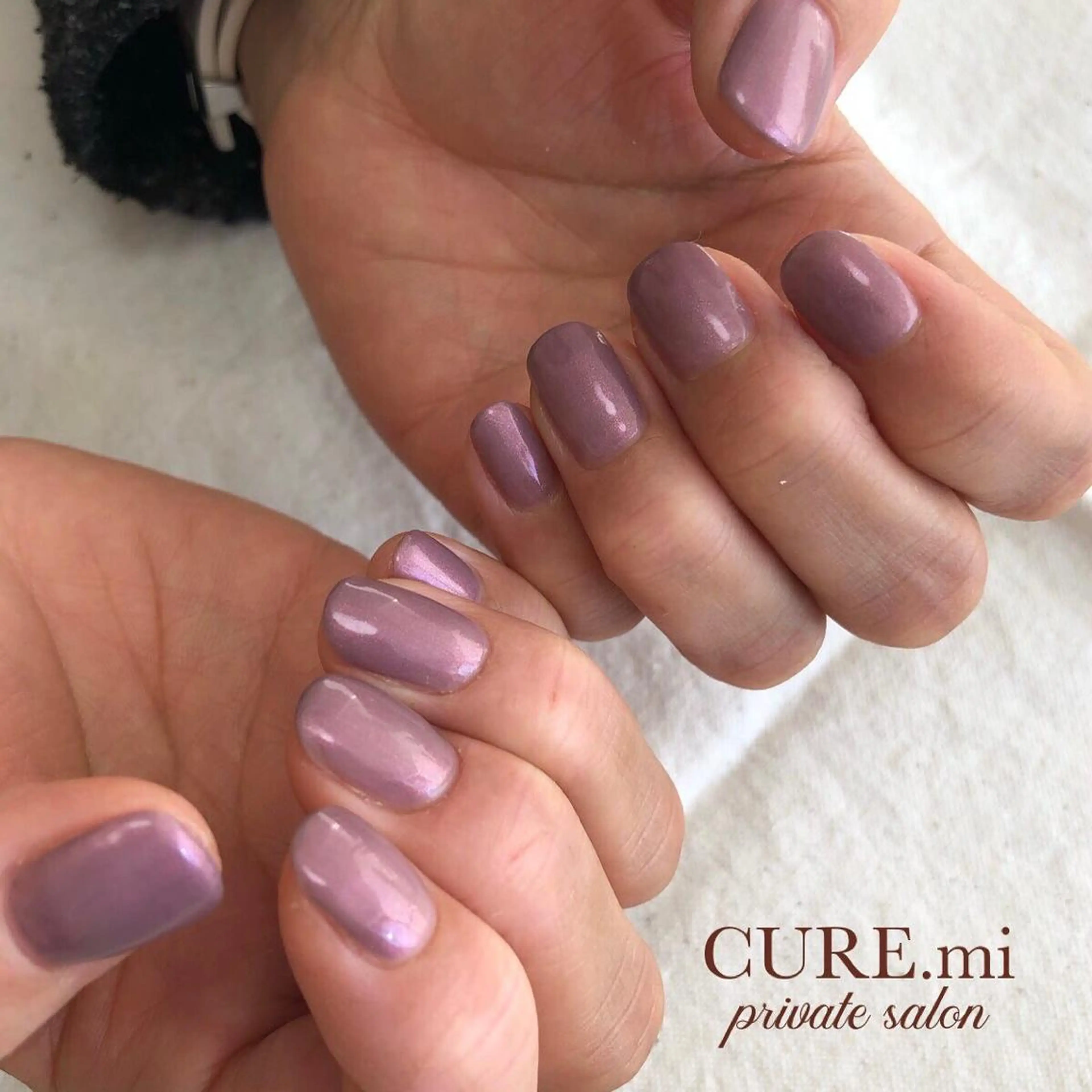 ネイル オーロラネイル ワンカラーネイル シンプルネイル ハンドネイル ハンドケア 伊藤 美香のその他イメージ