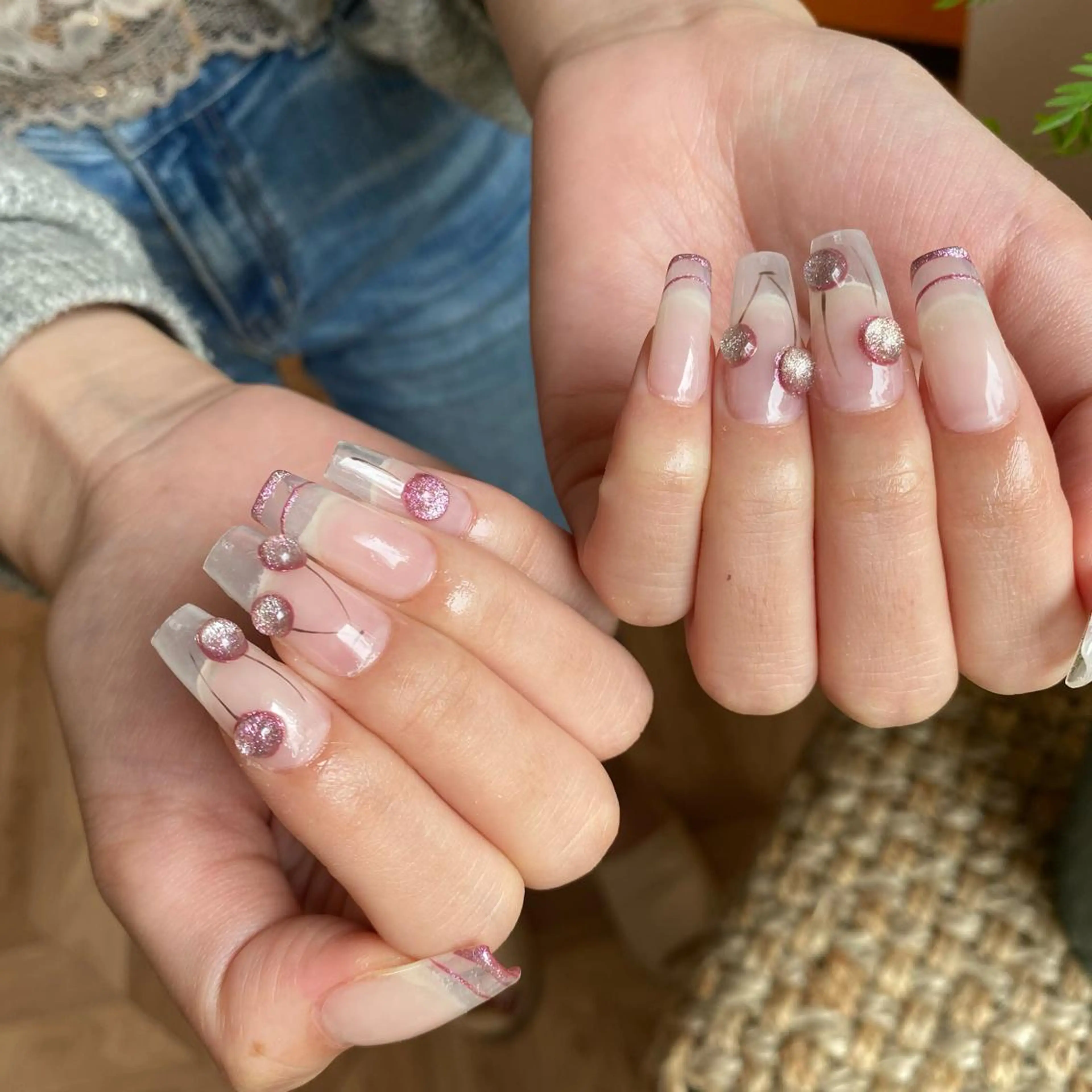 ネイル ハンドネイル Amber21.所属・Nagahama Akariのネイルデザイン