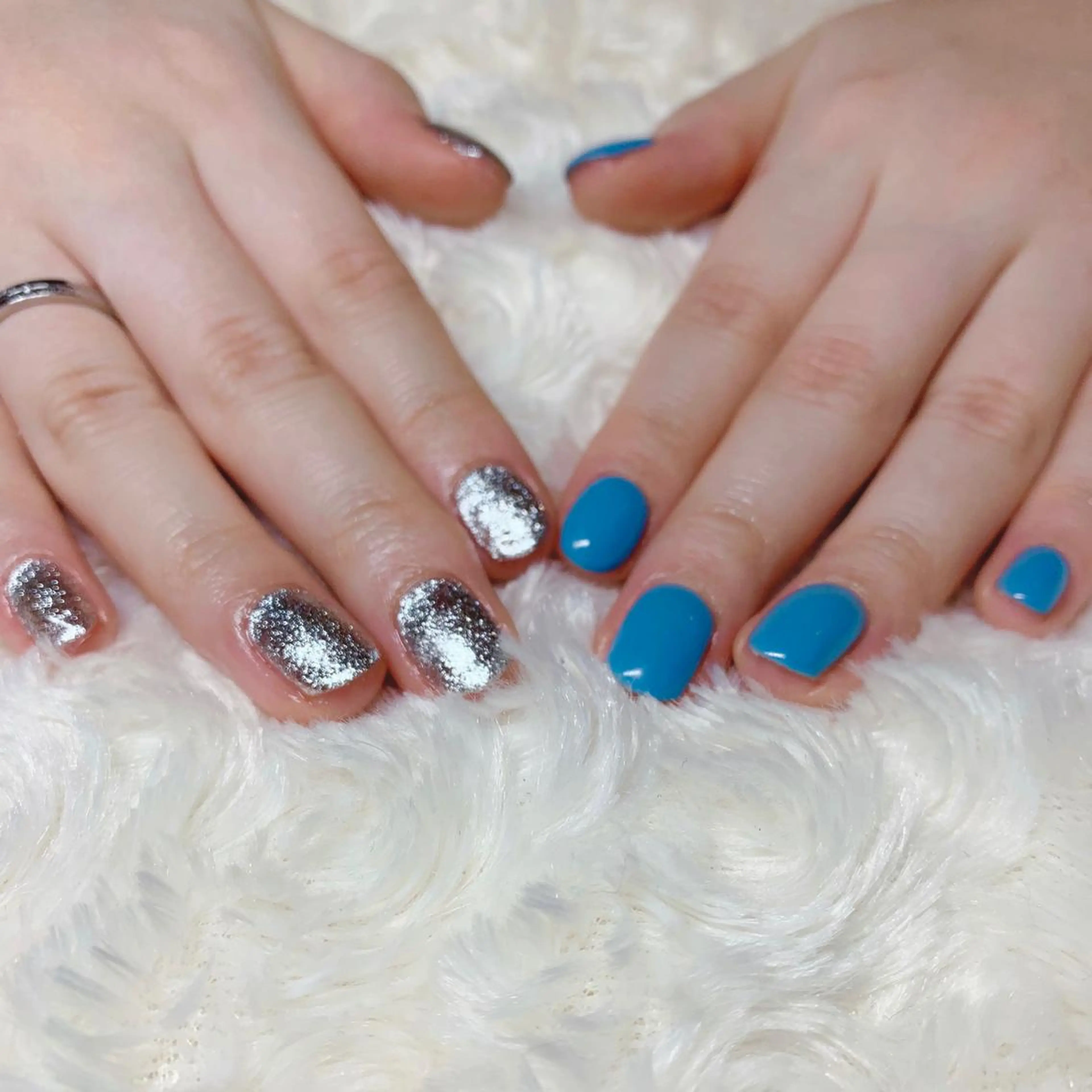 カラー ネイル ハンドネイル Cozy_ ilumのネイルデザイン