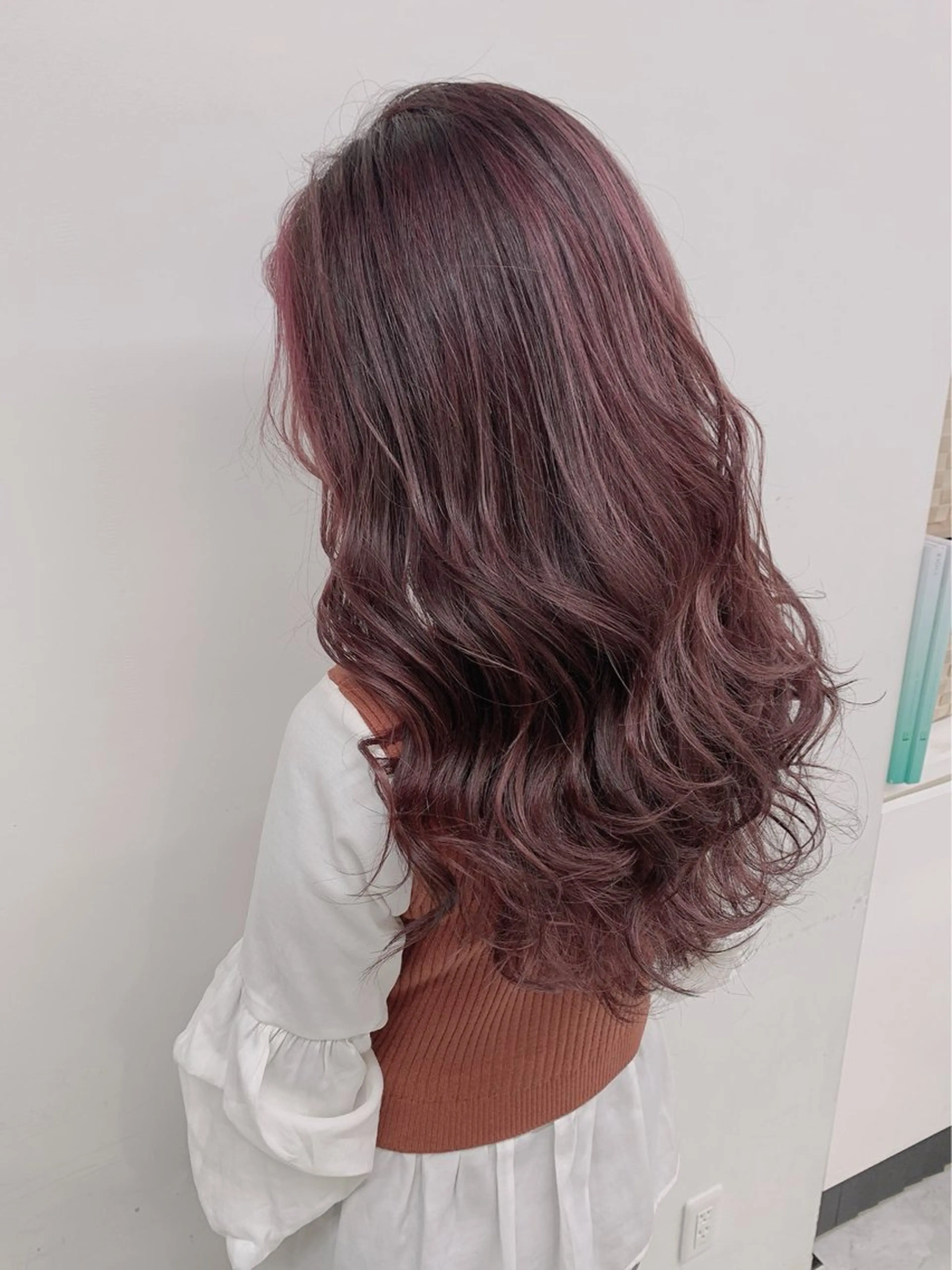 セミロング カラー カット ヘアカラー 透明感・トレンドヘア 🫧SENDAI🫧のヘアスタイル