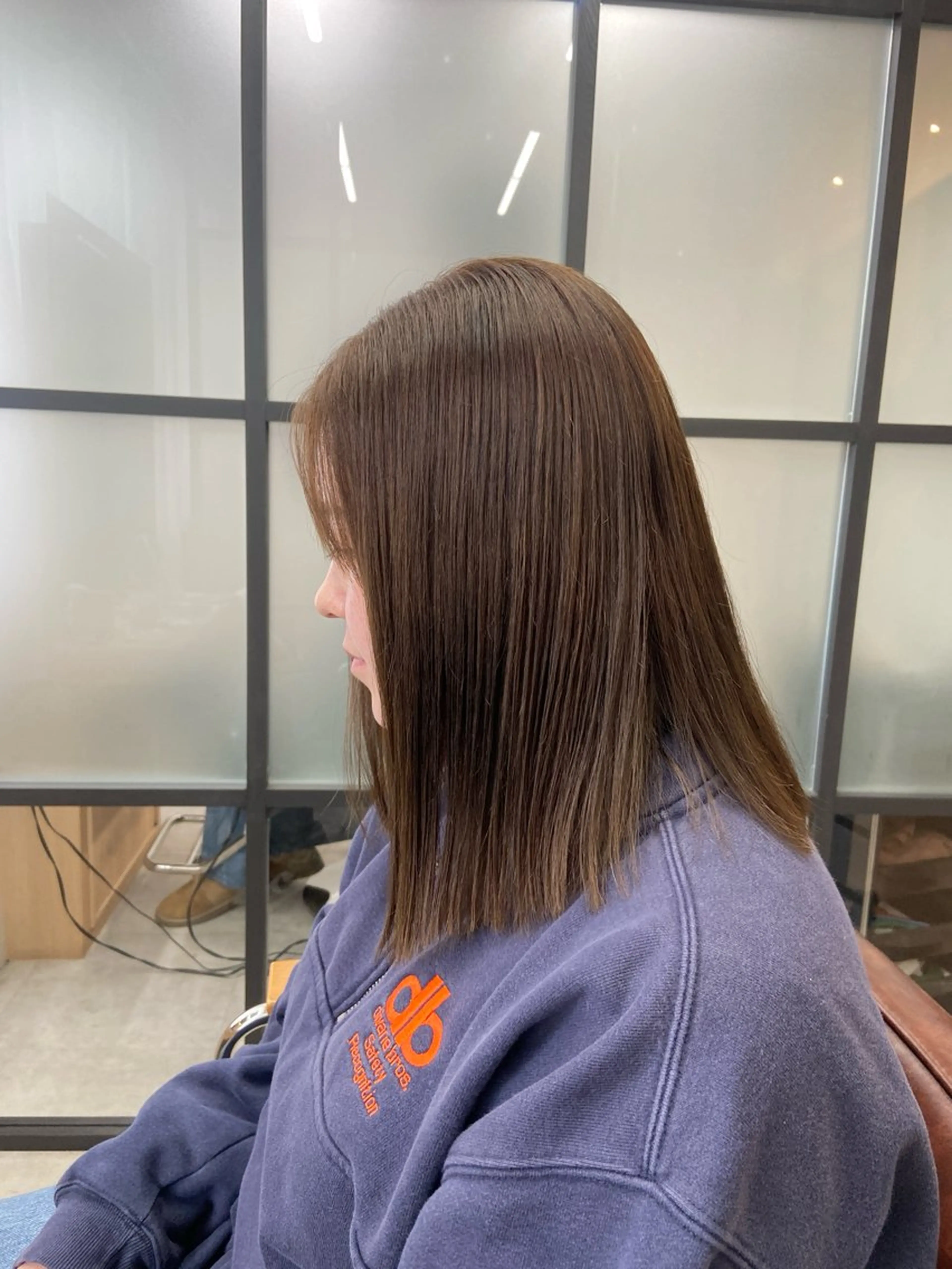 セミロング アッシュ 藤永 紗由香のヘアスタイル