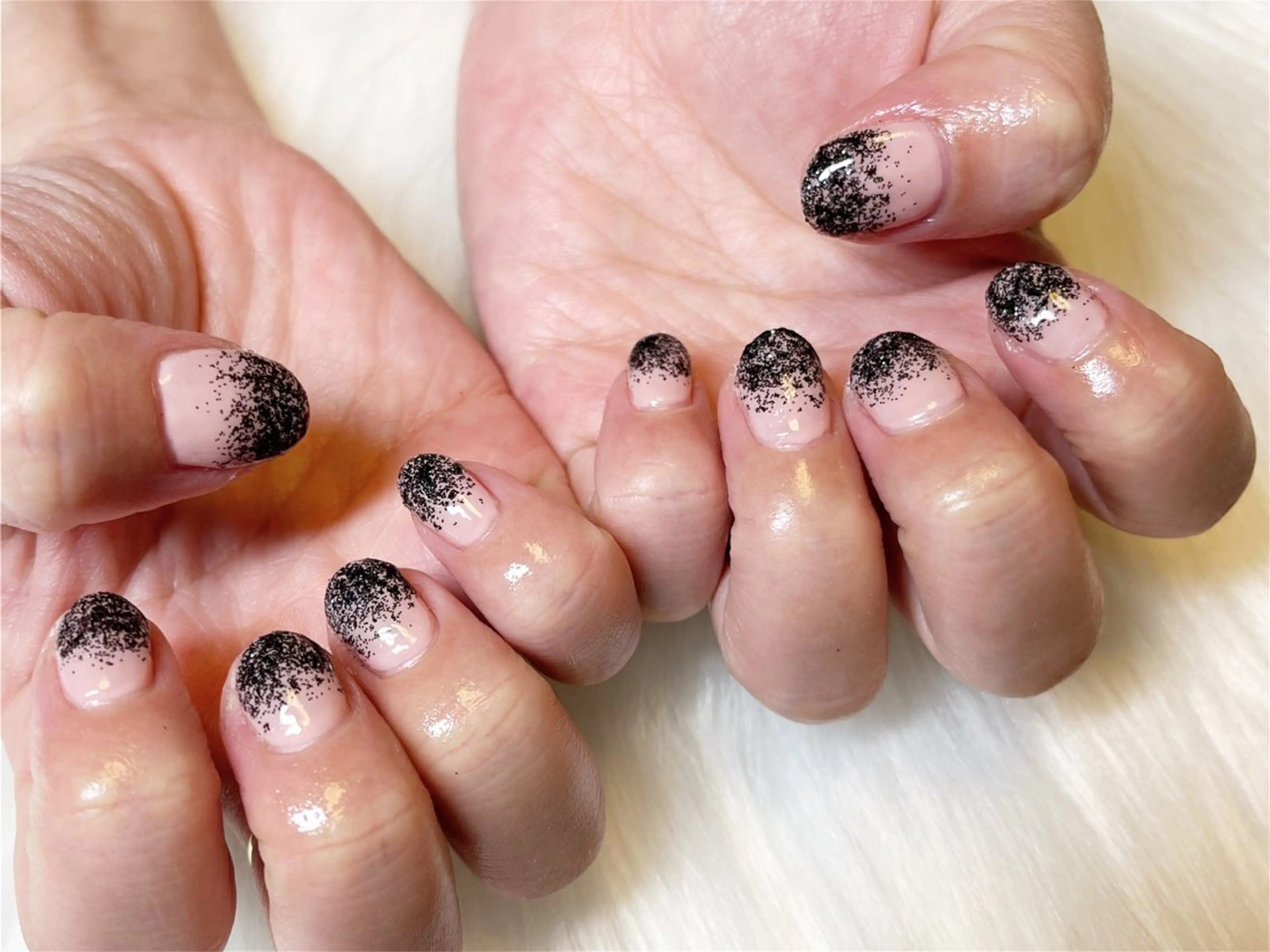 ネイル グラデーション ラメ(グリッター) ラメグラデーション ピンク ネイルサロン flatのネイルデザイン