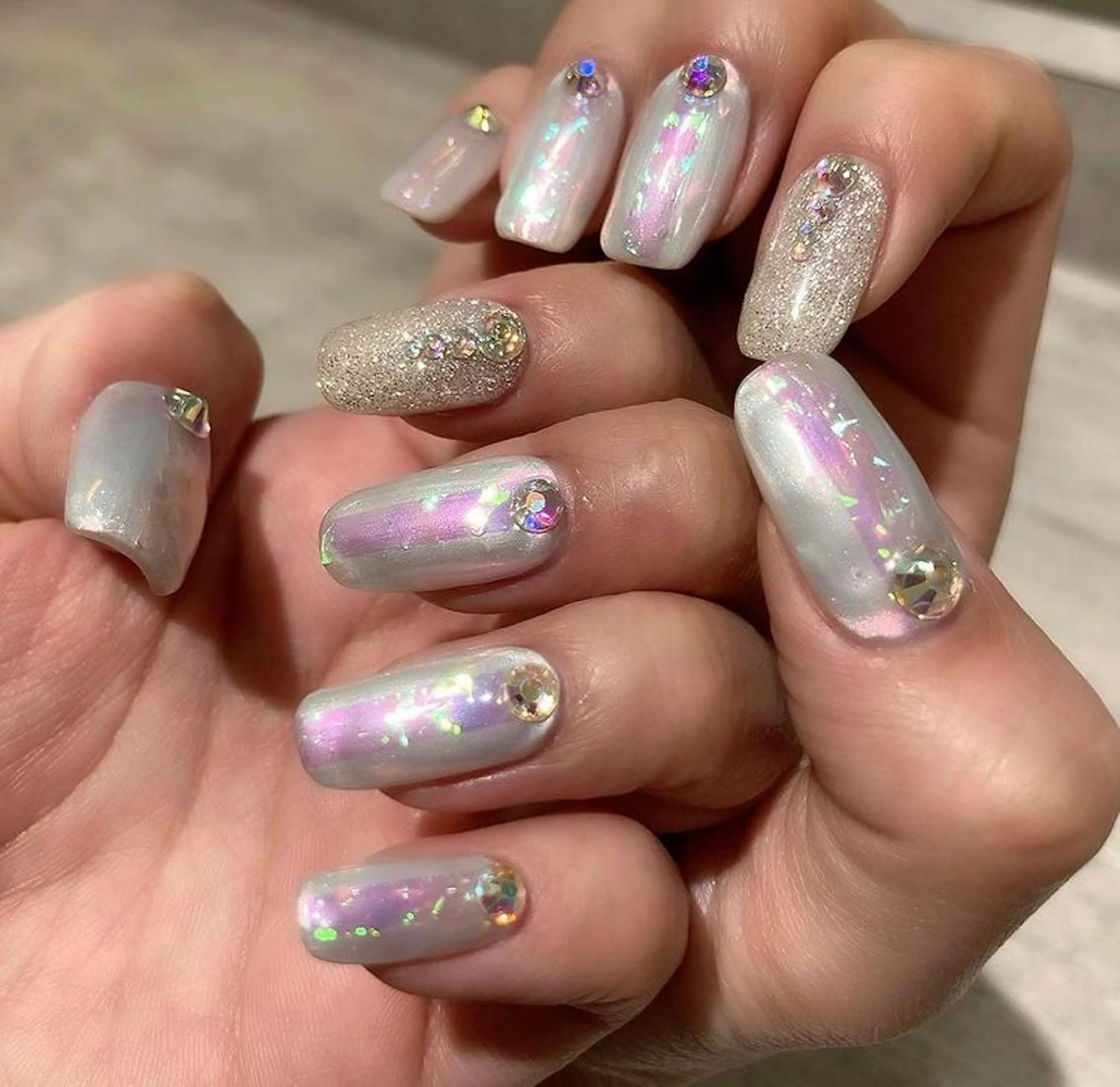 ネイル オーロラネイル 長さ出し ジェルネイル キラキラネイル 韓国ネイル ハンドネイル Nail&eye Belire 新宿のネイルデザイン