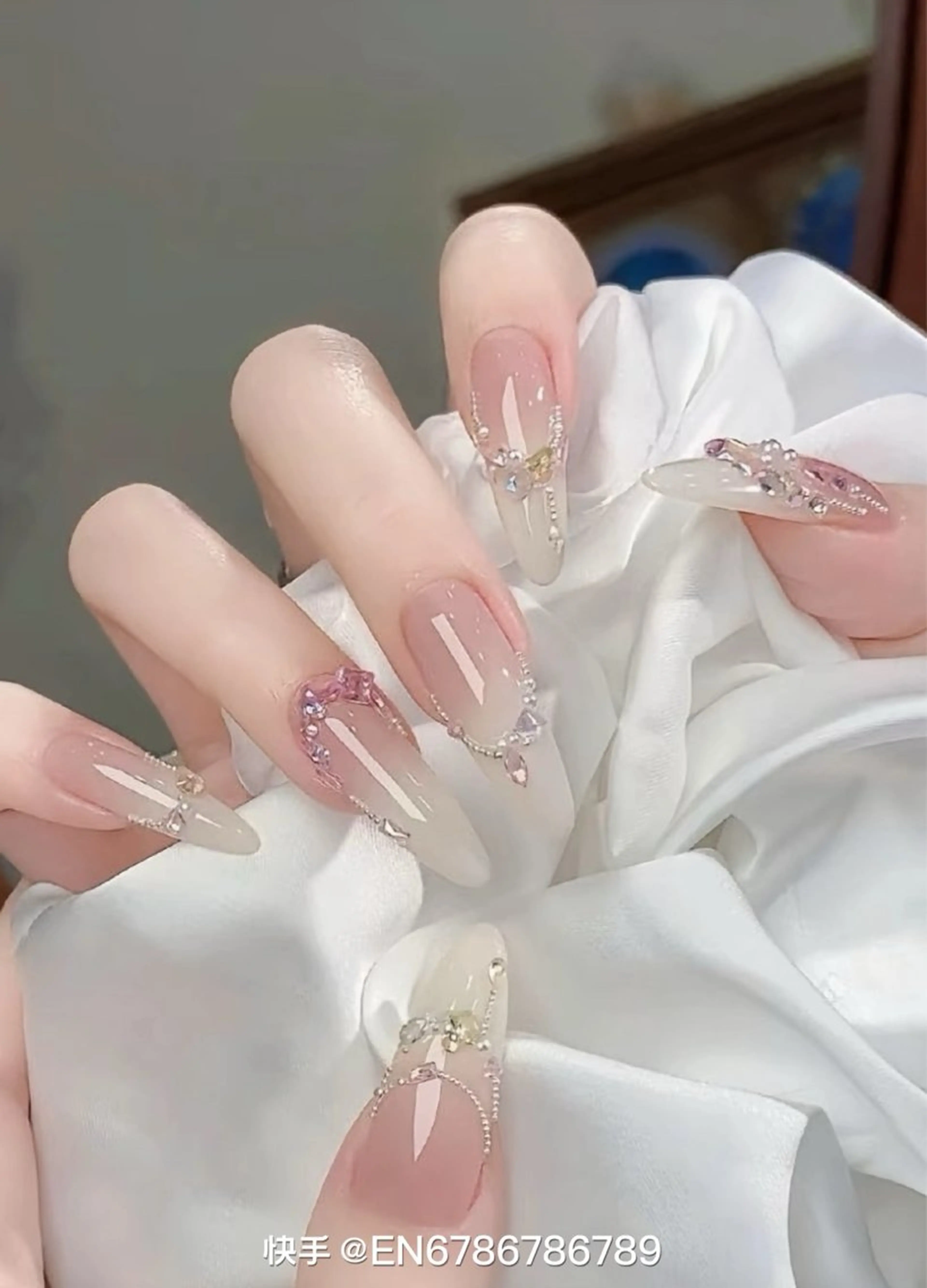 ネイル 長さ出し フレンチネイル ジェルネイル 韓国ネイル マグネットネイル sun nail池袋 モデル募集のネイルデザイン