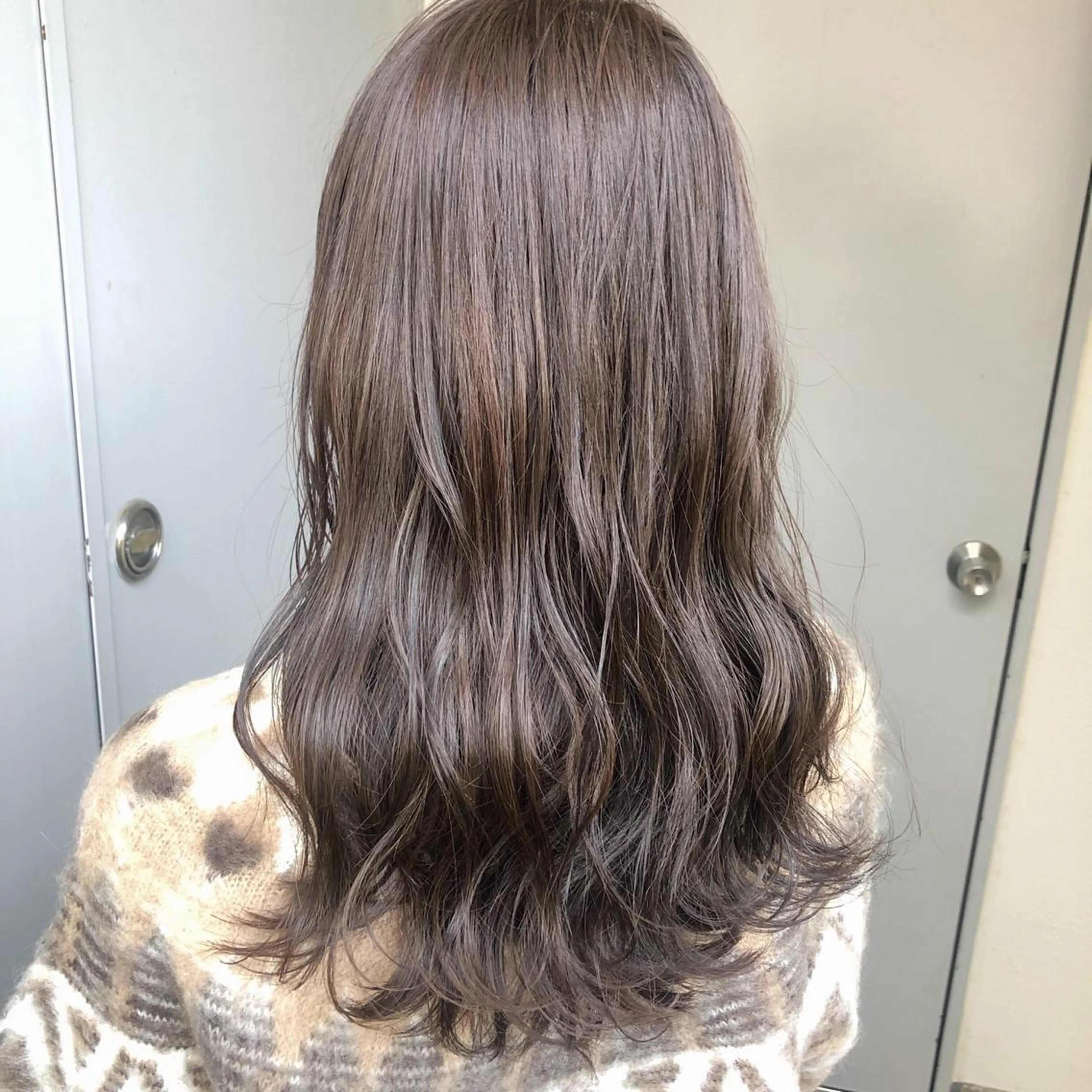 セミロング カラー 🔷似合わせのプロ KUMA🔷のヘアスタイル