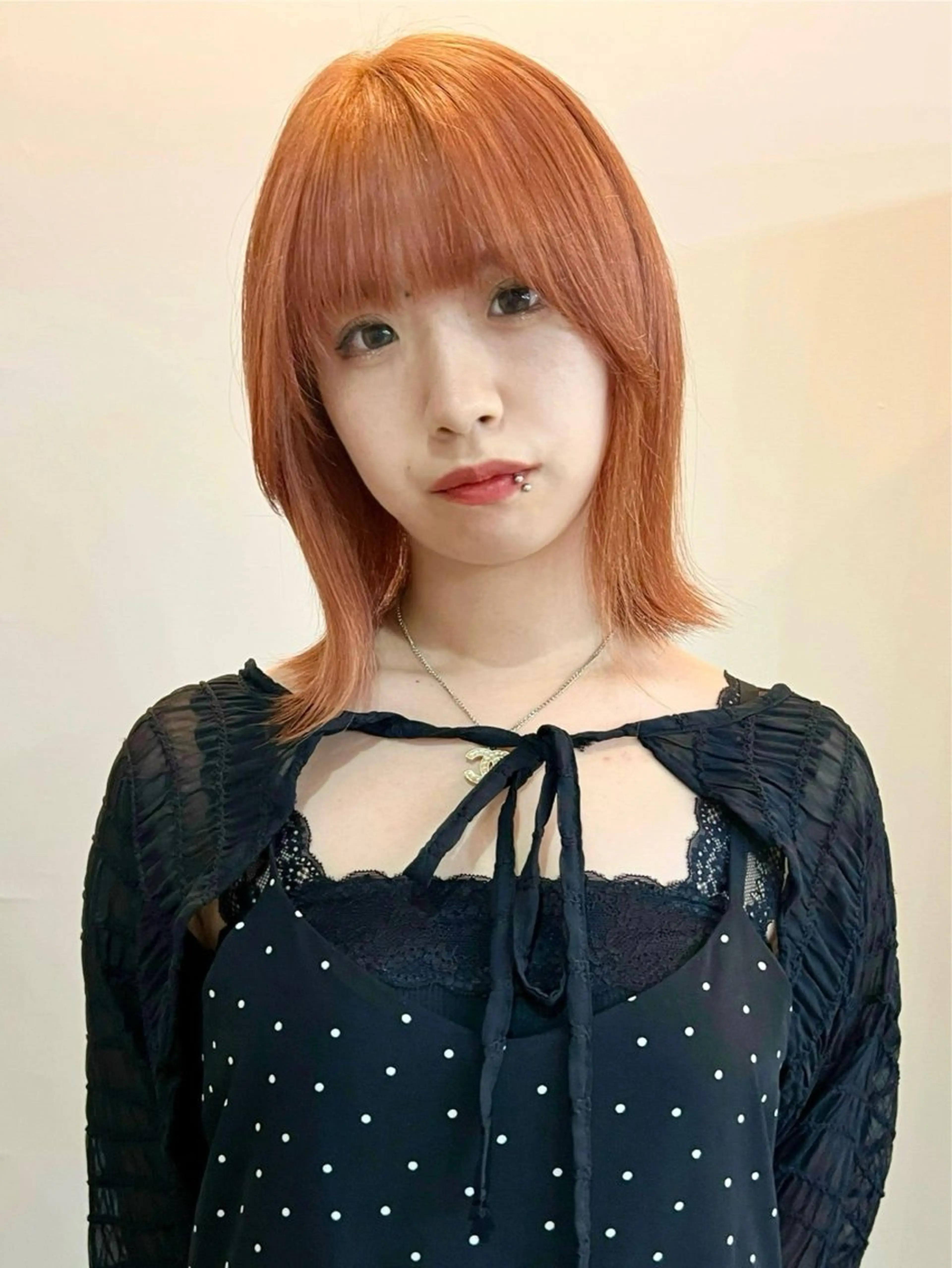 ミディアム 横山 奈央のヘアスタイル