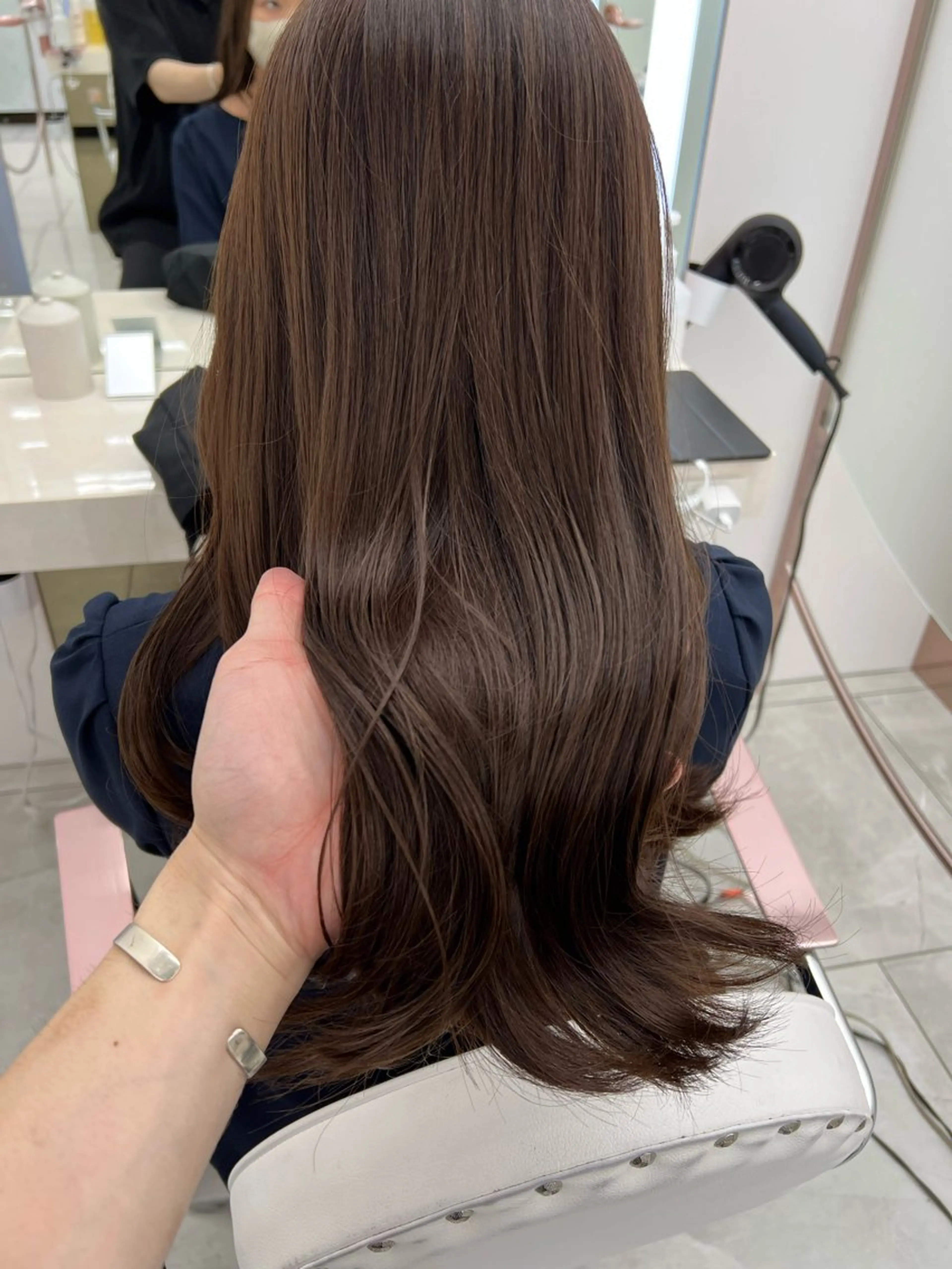 前髪顔まわりカット&プレミアムカラー&酸熱トリートメント✨の写真