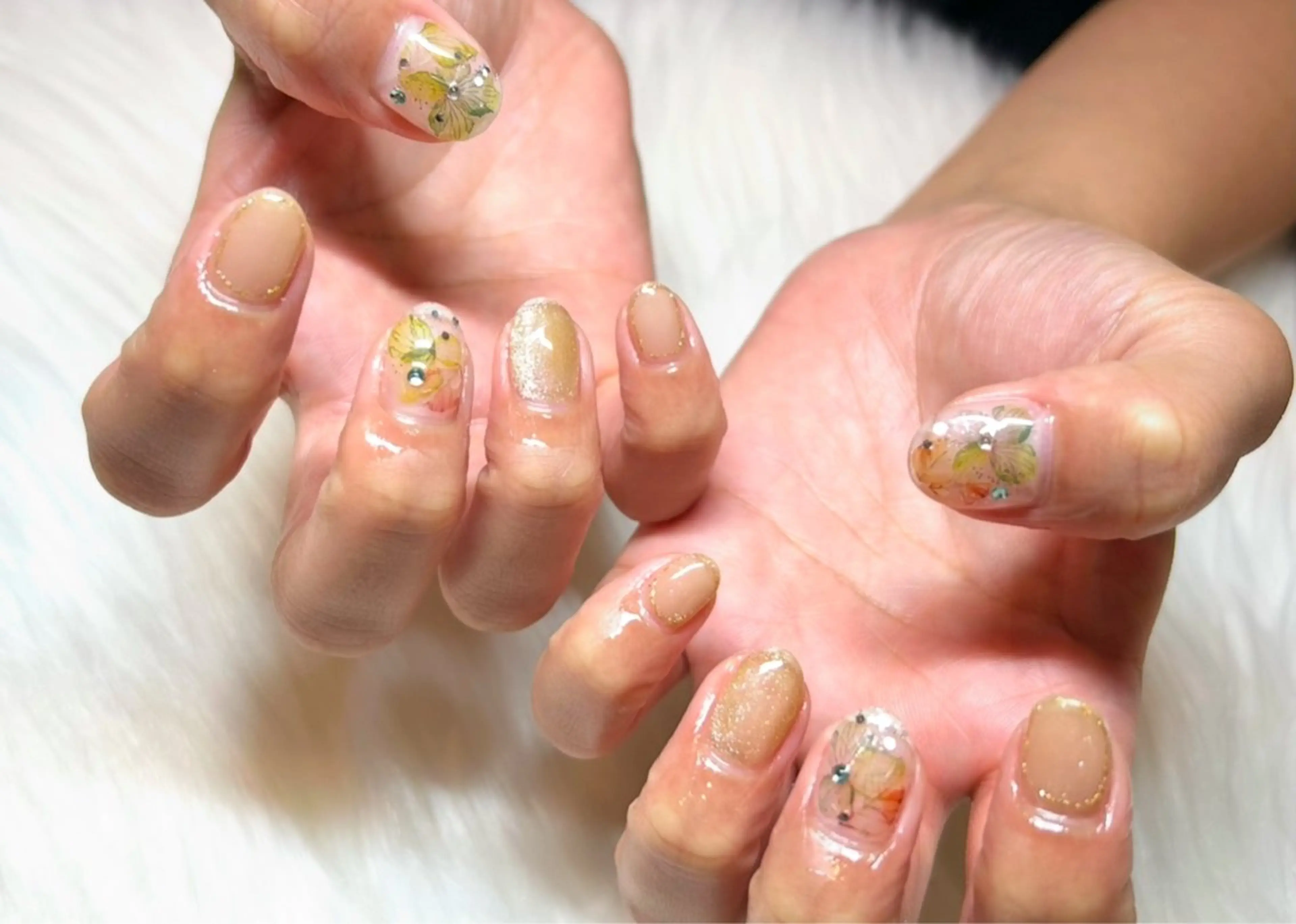 ネイル 持ち込み 頑張る女性の味方✴︎ M.i　nail ♡のネイルデザイン