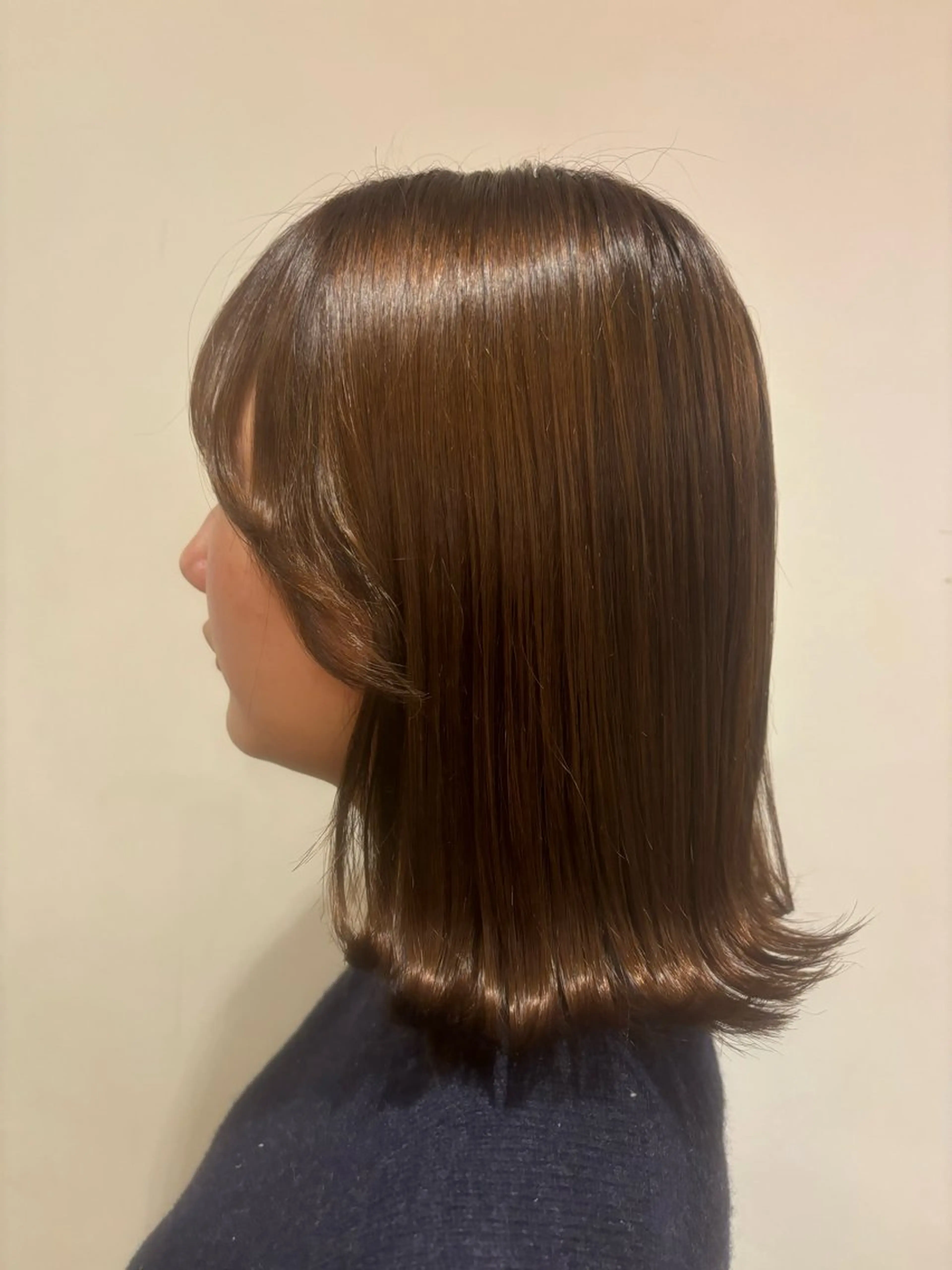 ミディアム レナーク イスト ひとみのヘアスタイル