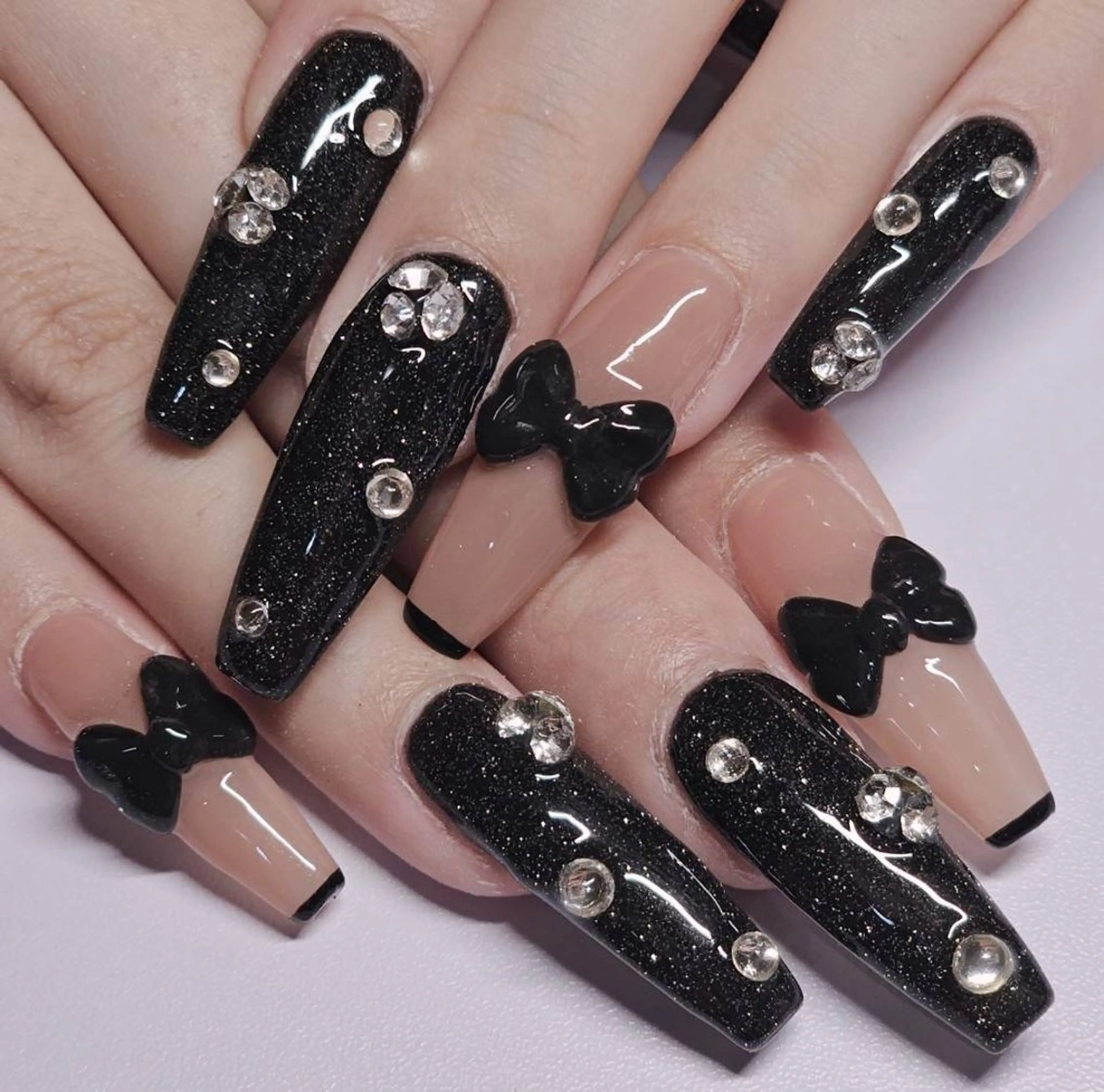 ネイル アートネイル ラメ(グリッター) リボン ストーンネイル ハンドネイル よしだ ひろきのネイルデザイン