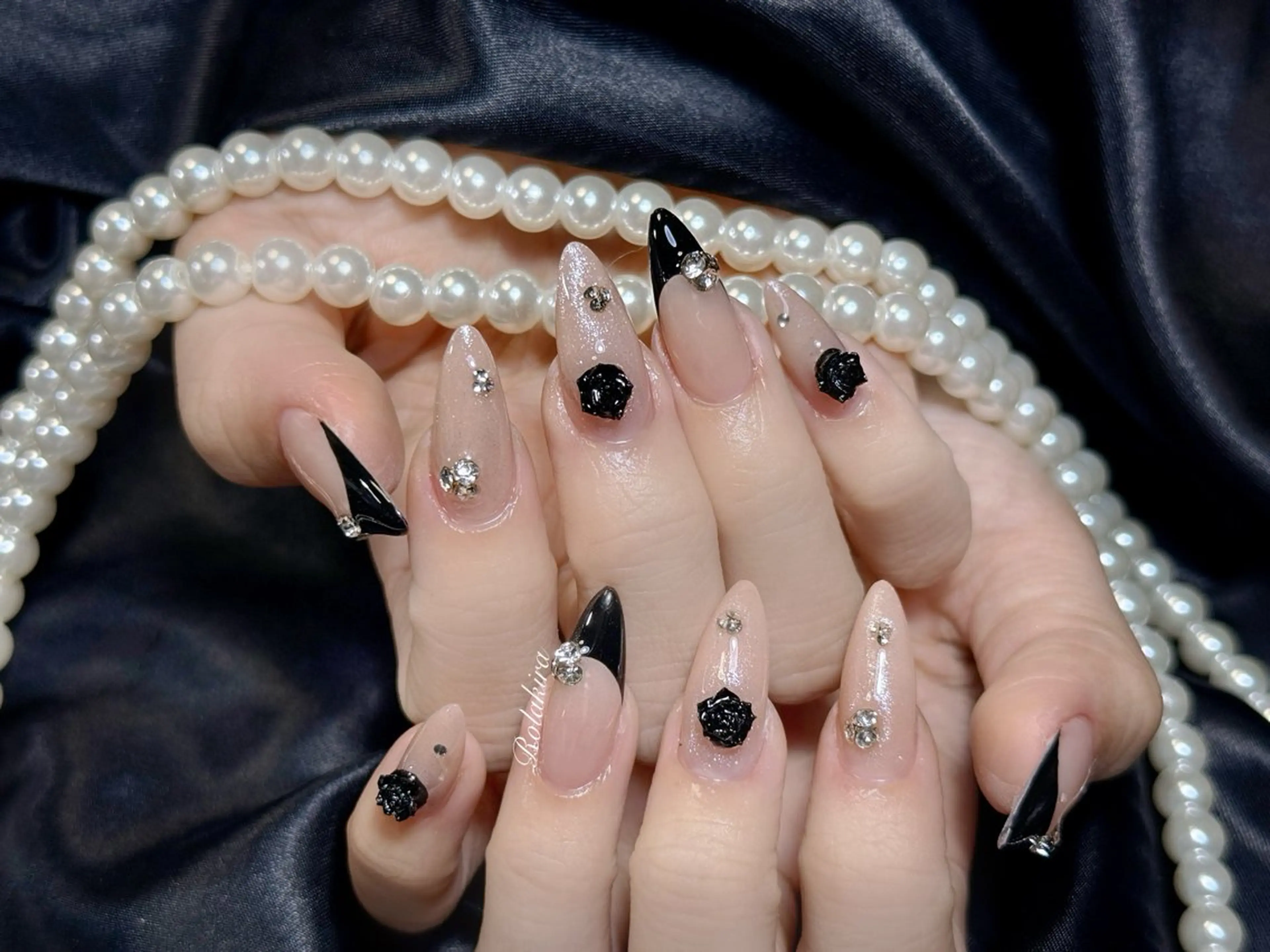 ネイル チークネイル 長さ出し フレンチネイル ジェルネイル 韓国ネイル ハンドネイル Rola kira nail salon所属・Rola kira 麗のネイルデザイン