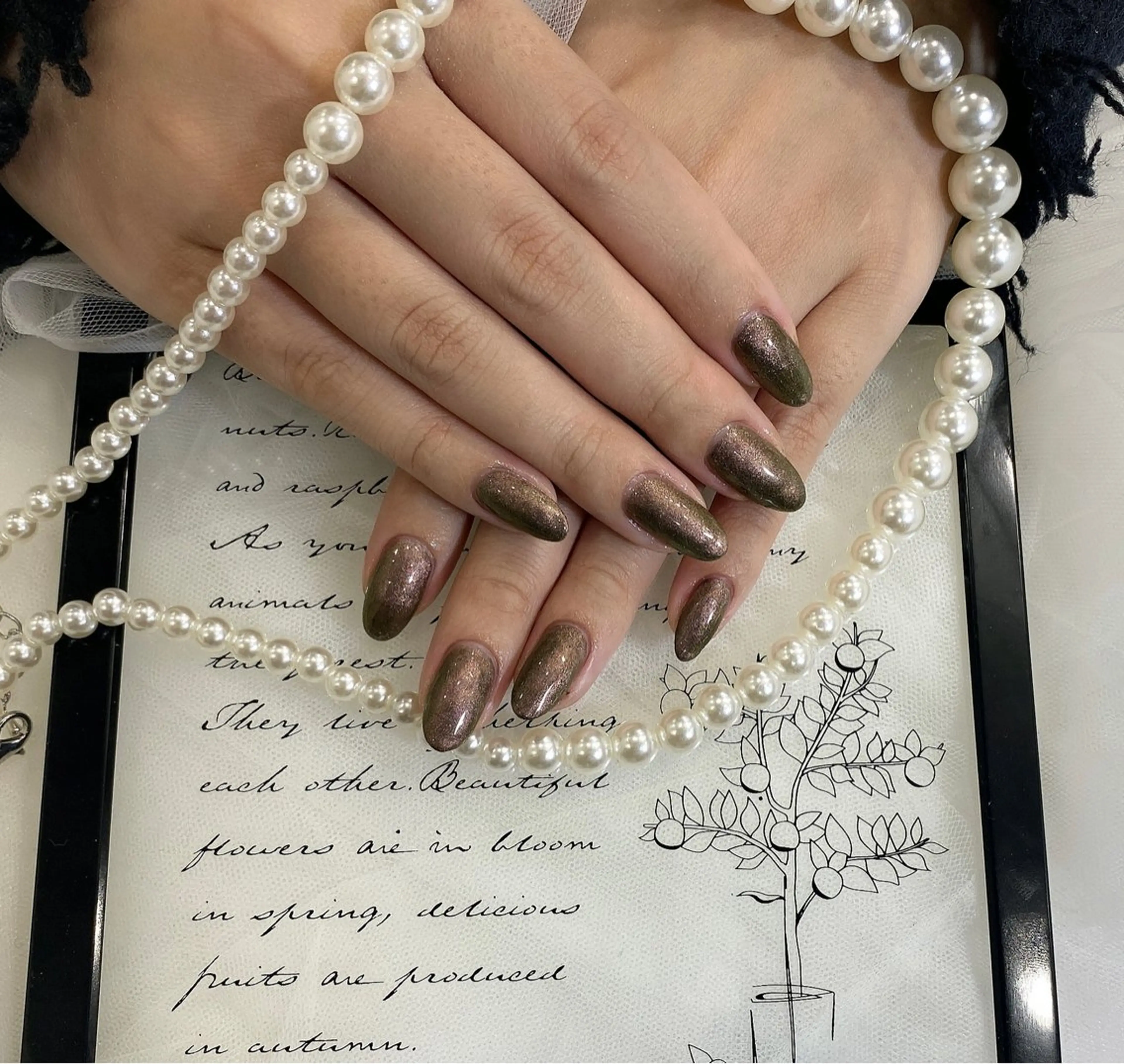 ネイル ハンドネイル ハンドケア 🌼リオナ ♥️のネイルデザイン