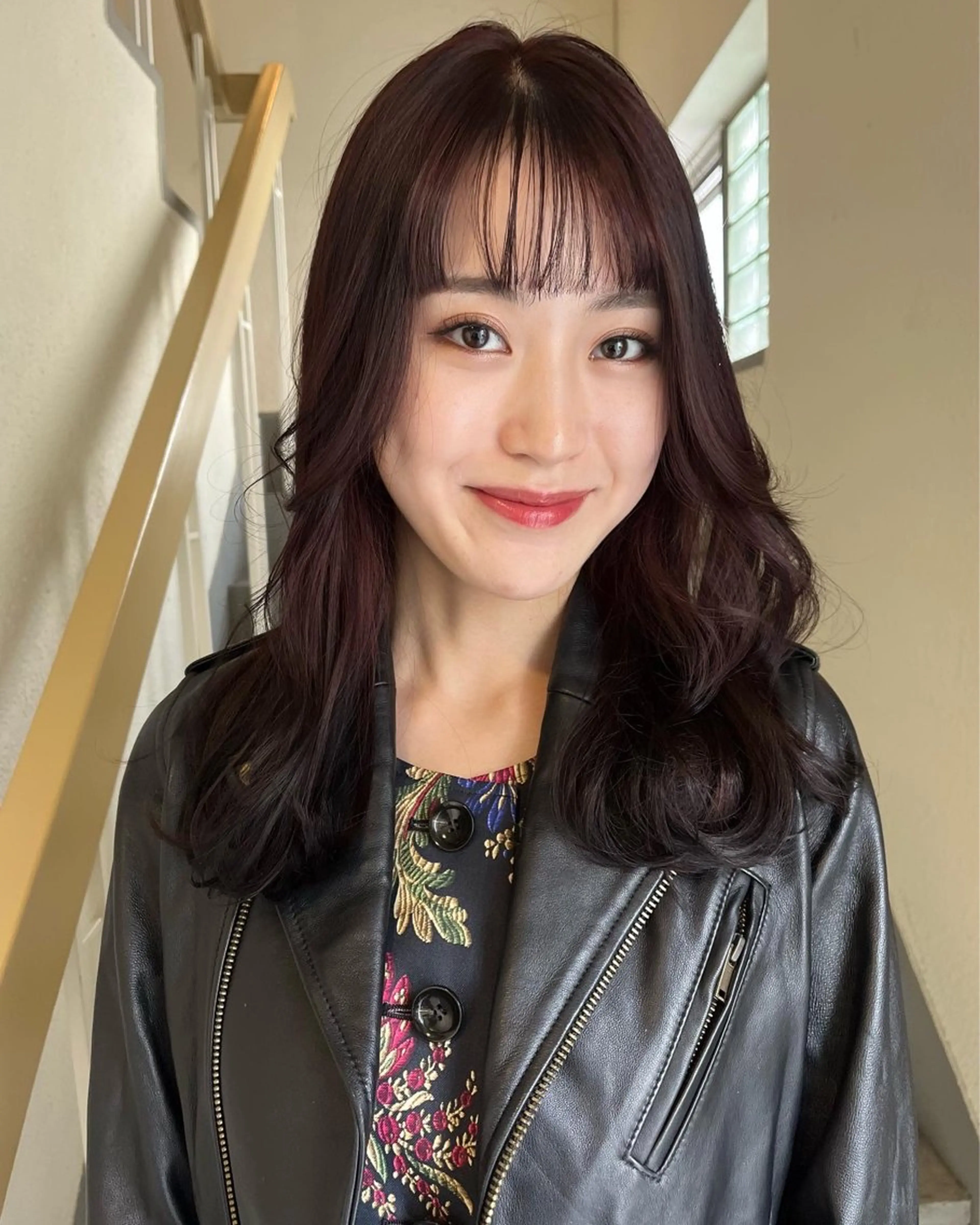 セミロング SIKI yuuna レイヤーカット🪽のヘアスタイル