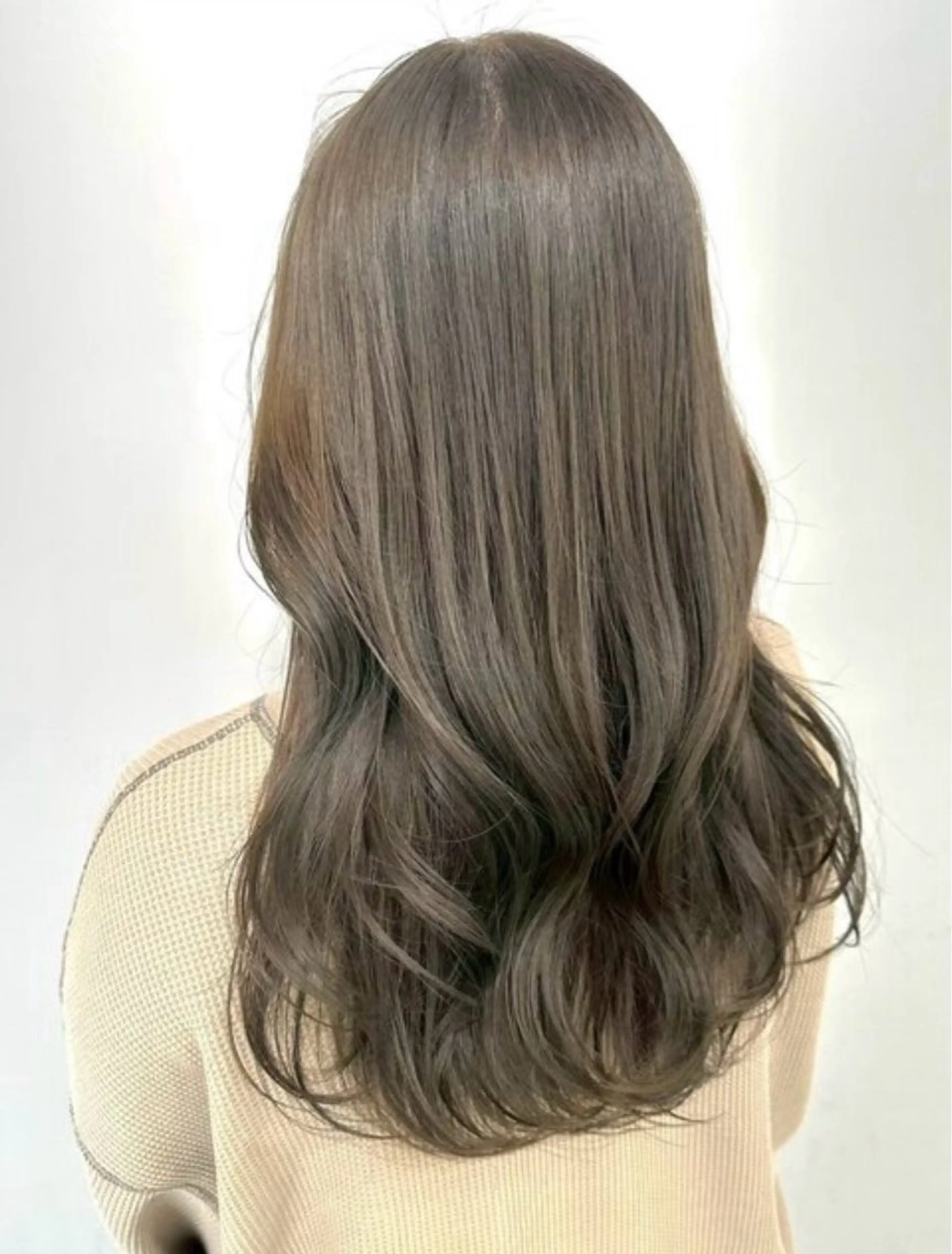 ロング カット ヘアカラー トリートメント MiND HAiR【マインドヘアー】所属・tomo MiND HAiRのヘアスタイル