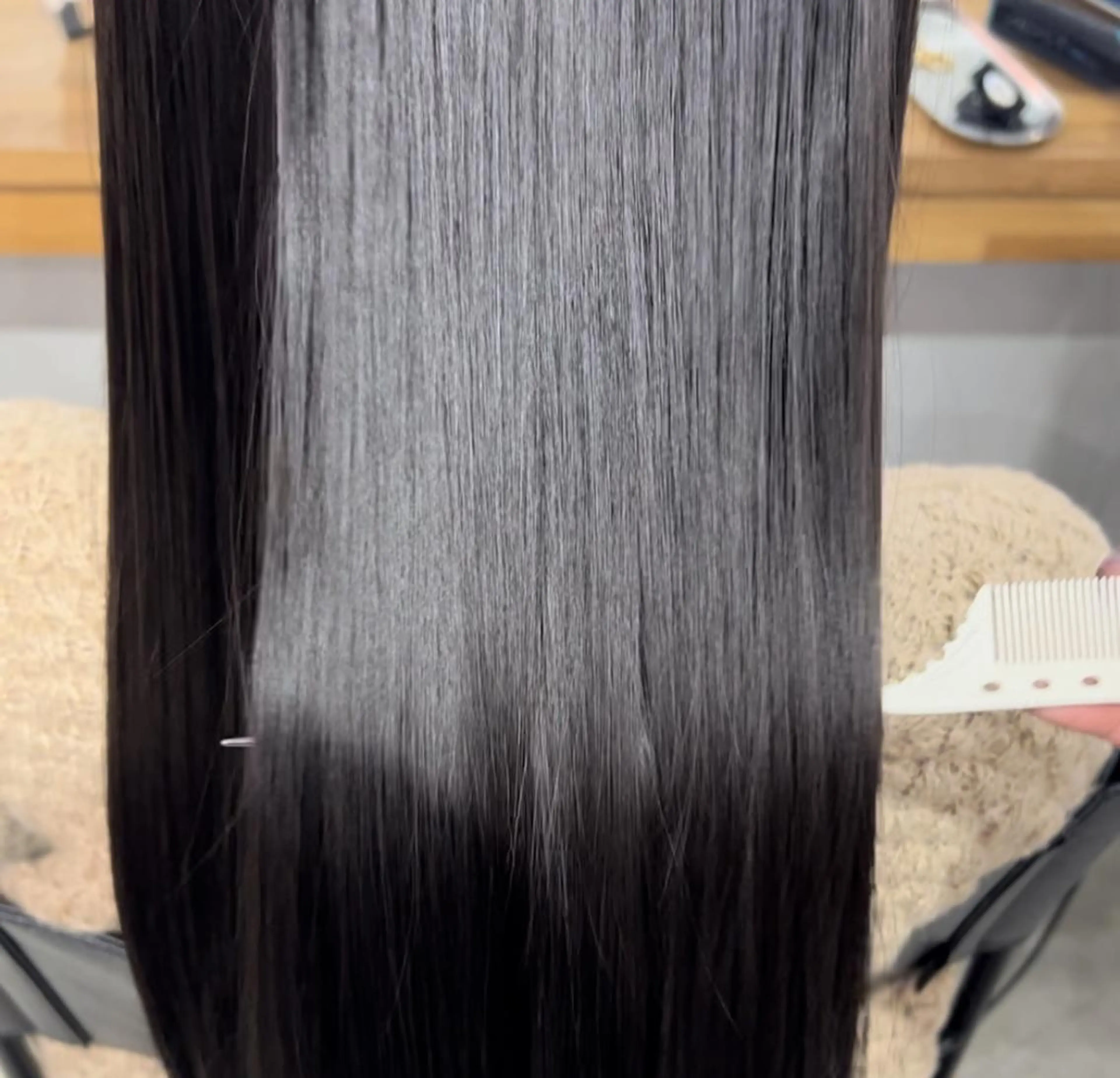 ミディアム ATEIER ZIZIのヘアスタイル