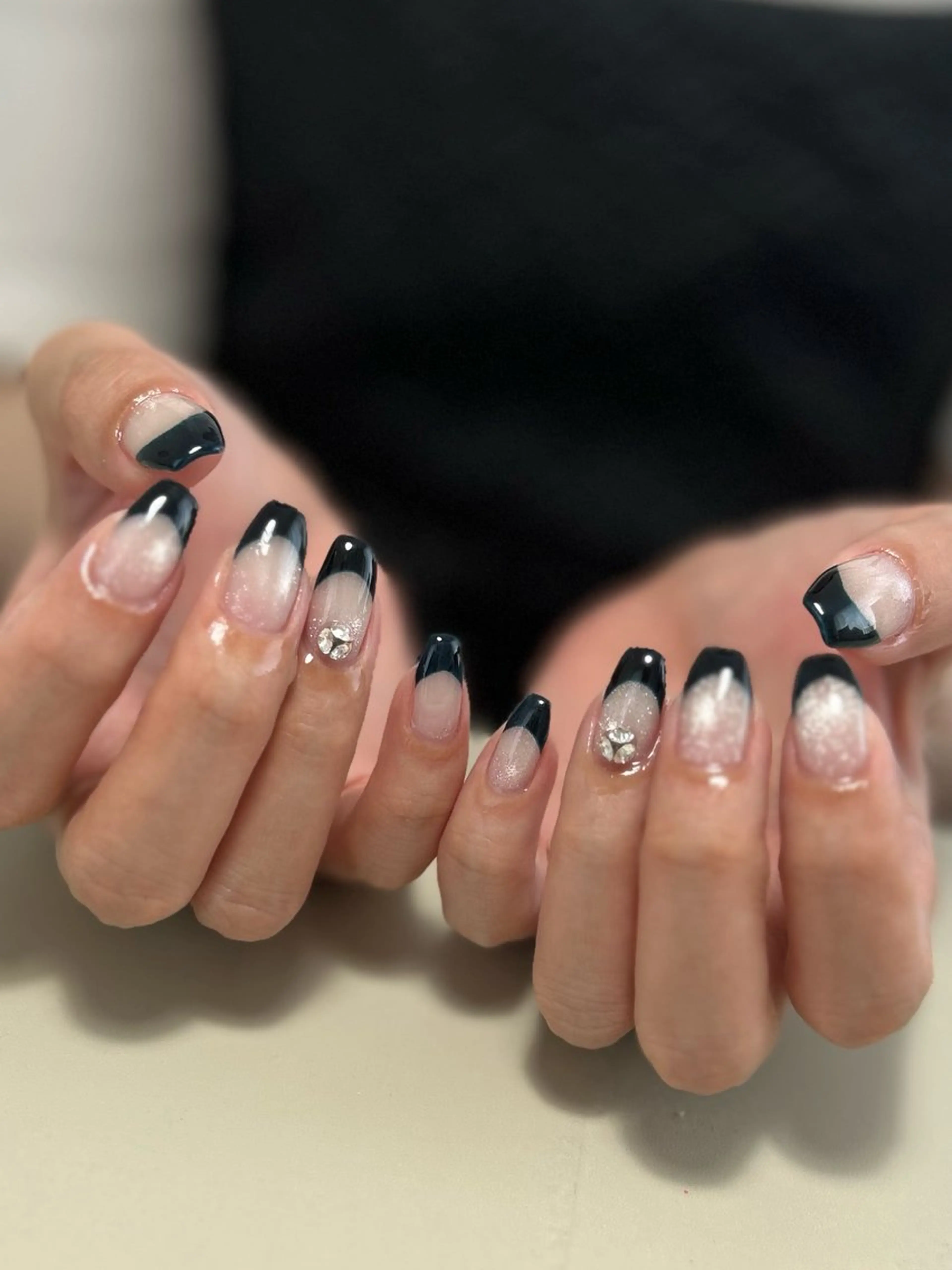 ネイル 持ち込み ストーンネイル ハンドネイル Felice salon所属・Felice 萩原のネイルデザイン