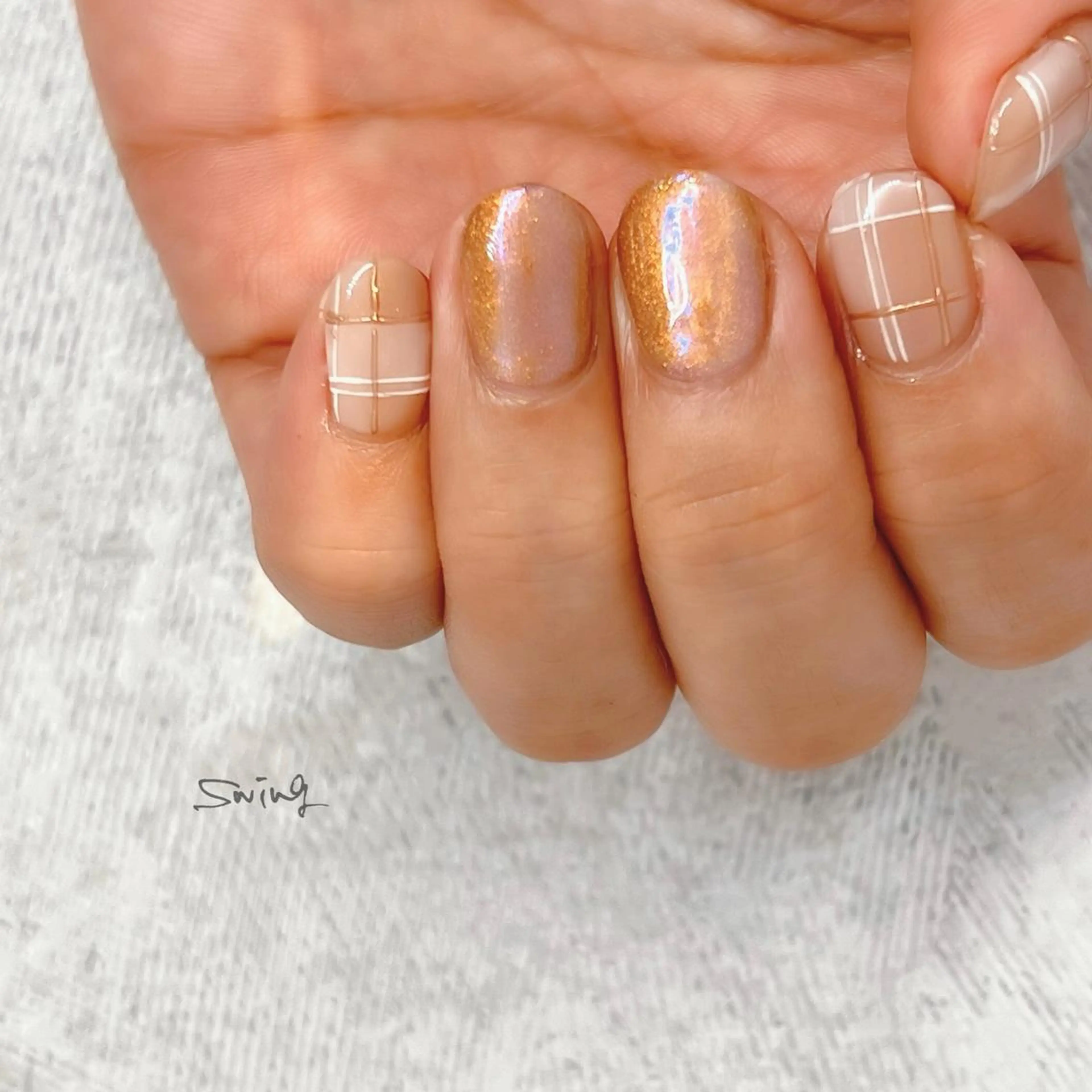 ネイル 氷ネイル・うるうるネイル マグネットネイル SWING Nail Salon所属・Yoshida Takakoのネイルデザイン