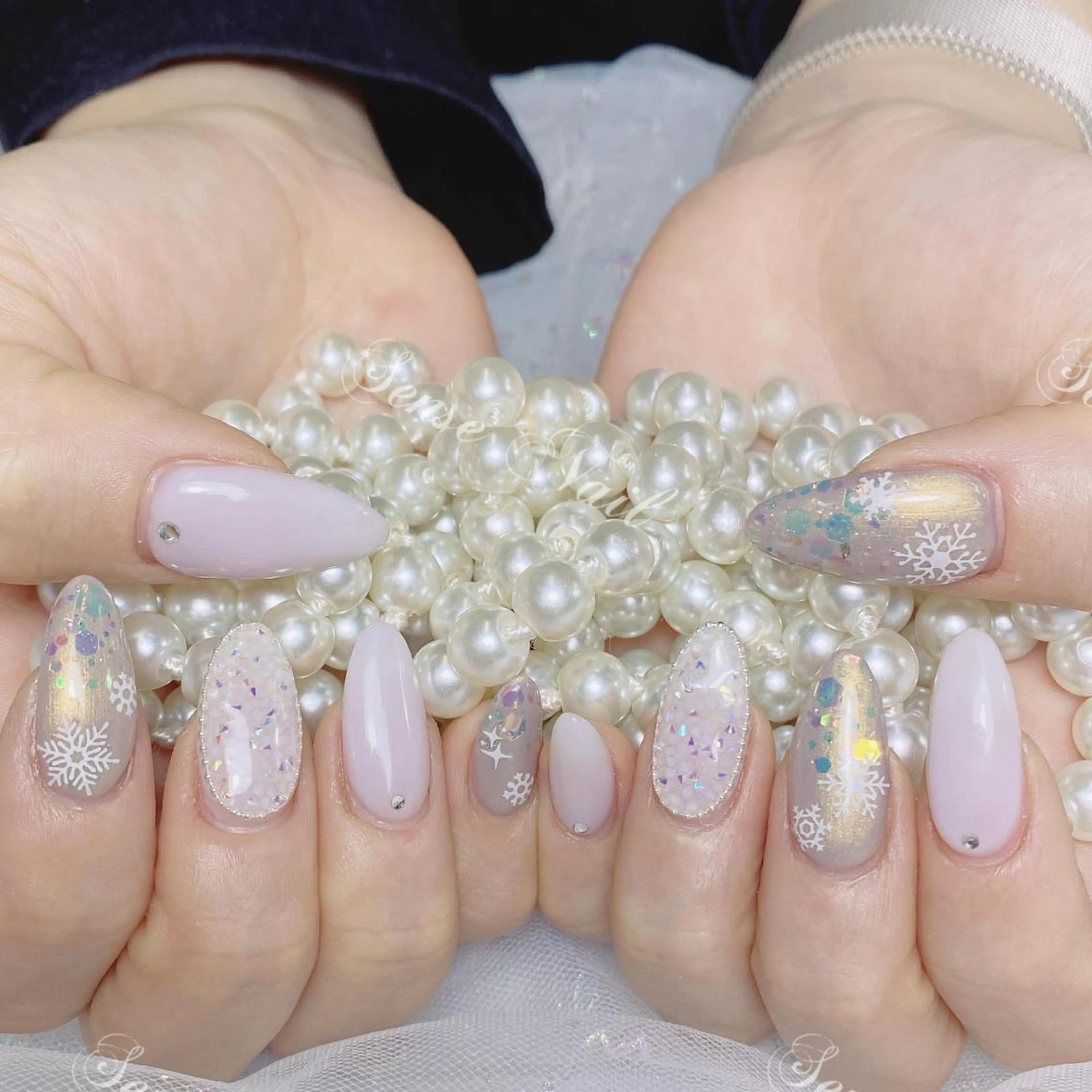 ネイル Queening 🦋のネイルデザイン