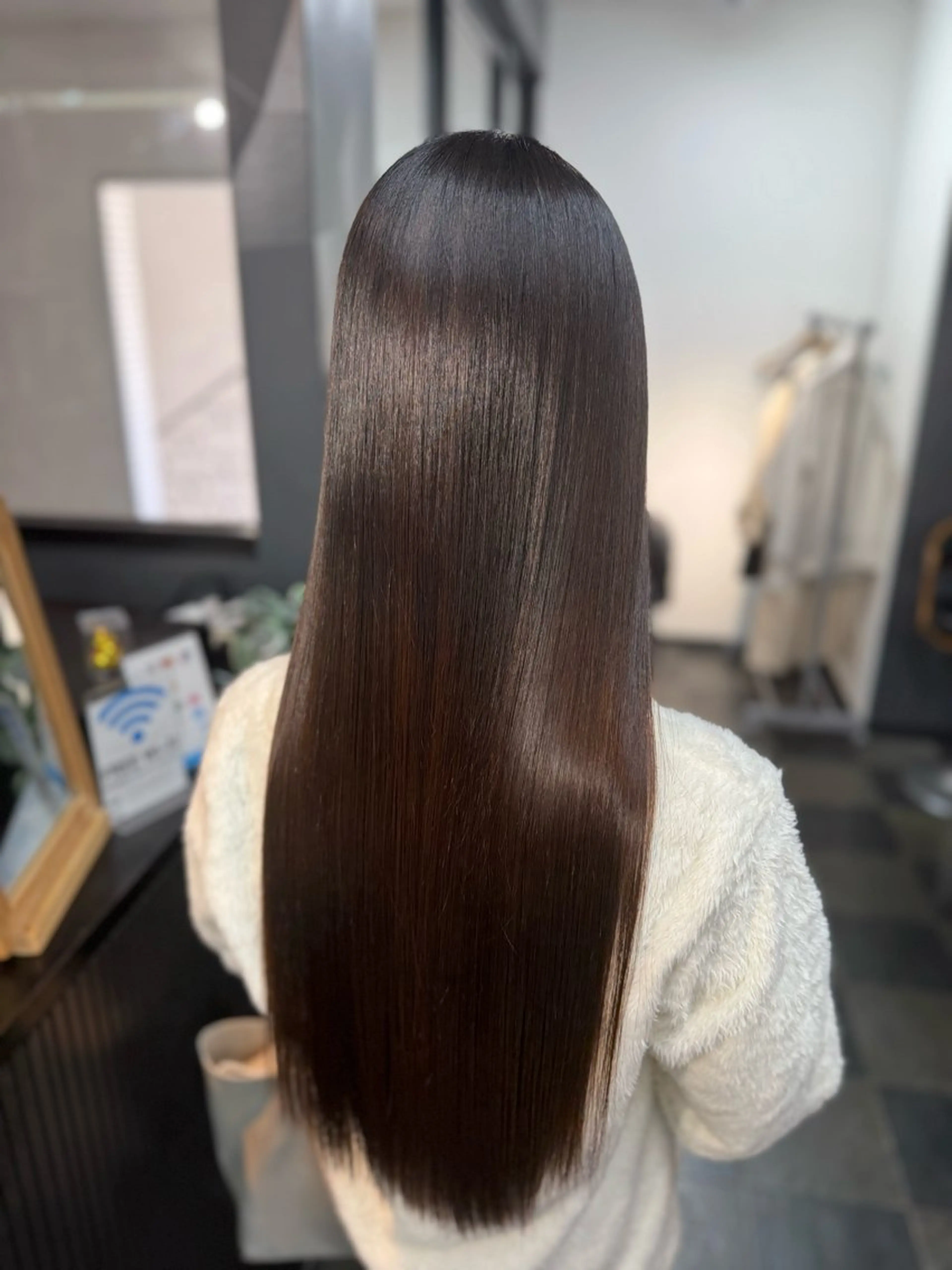 ロング カット 縮毛矯正 トリートメント 篠原 侑作のヘアスタイル