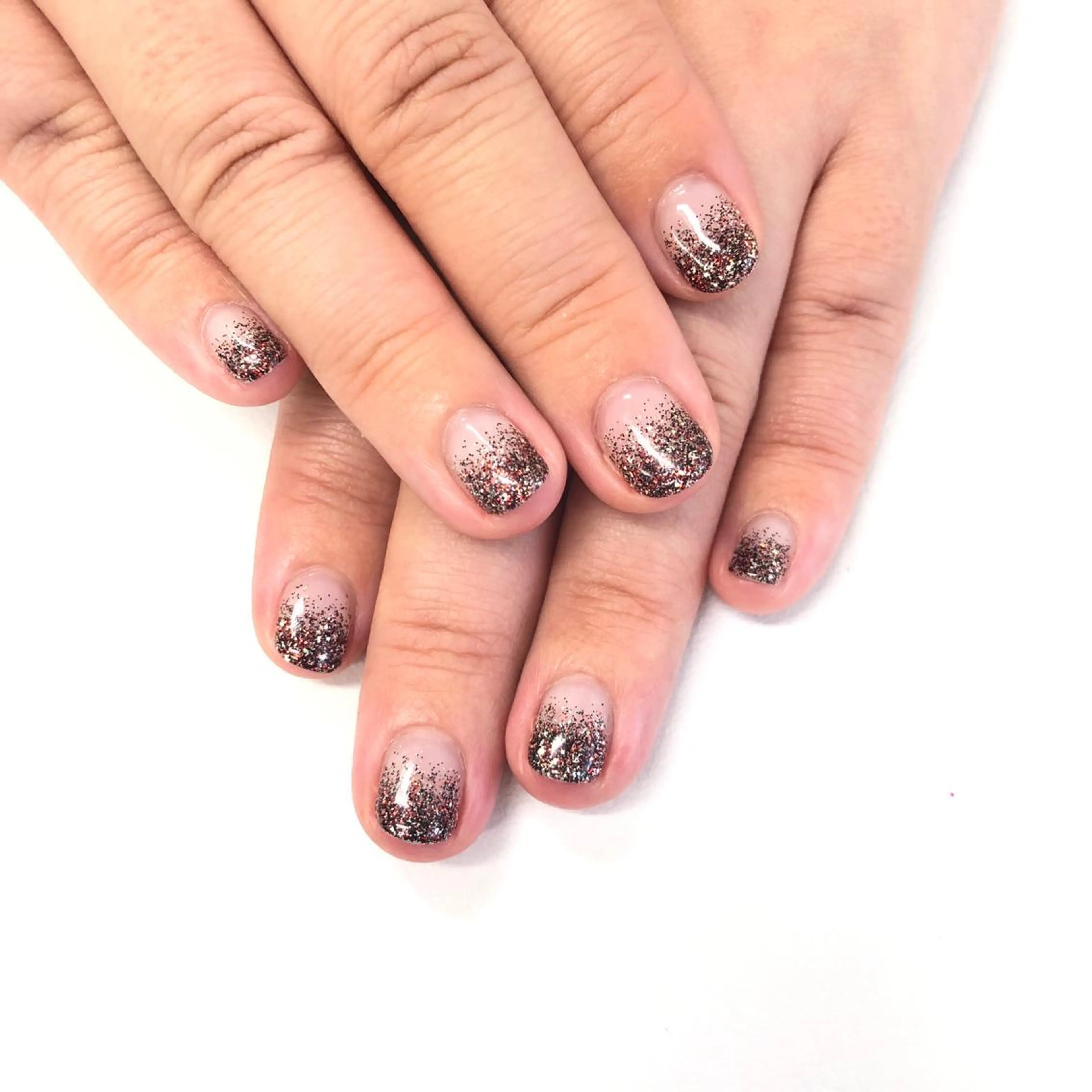 ネイル グラデーション ラメ(グリッター) ラメグラデーション ユリシスネイル 担当近藤のネイルデザイン