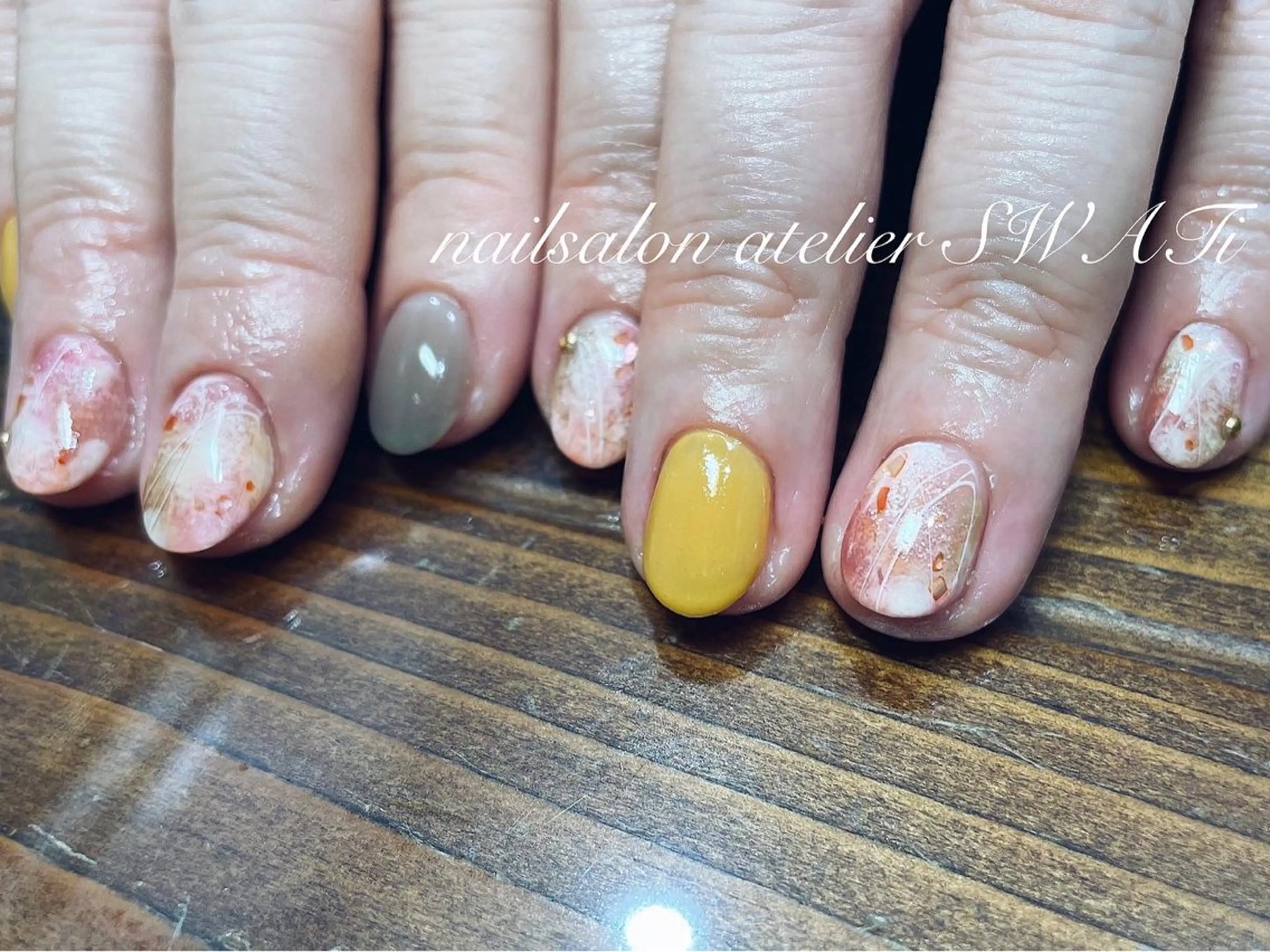 ネイル ヘアーサロン大野所属・nailsalon SWATiのネイルデザイン