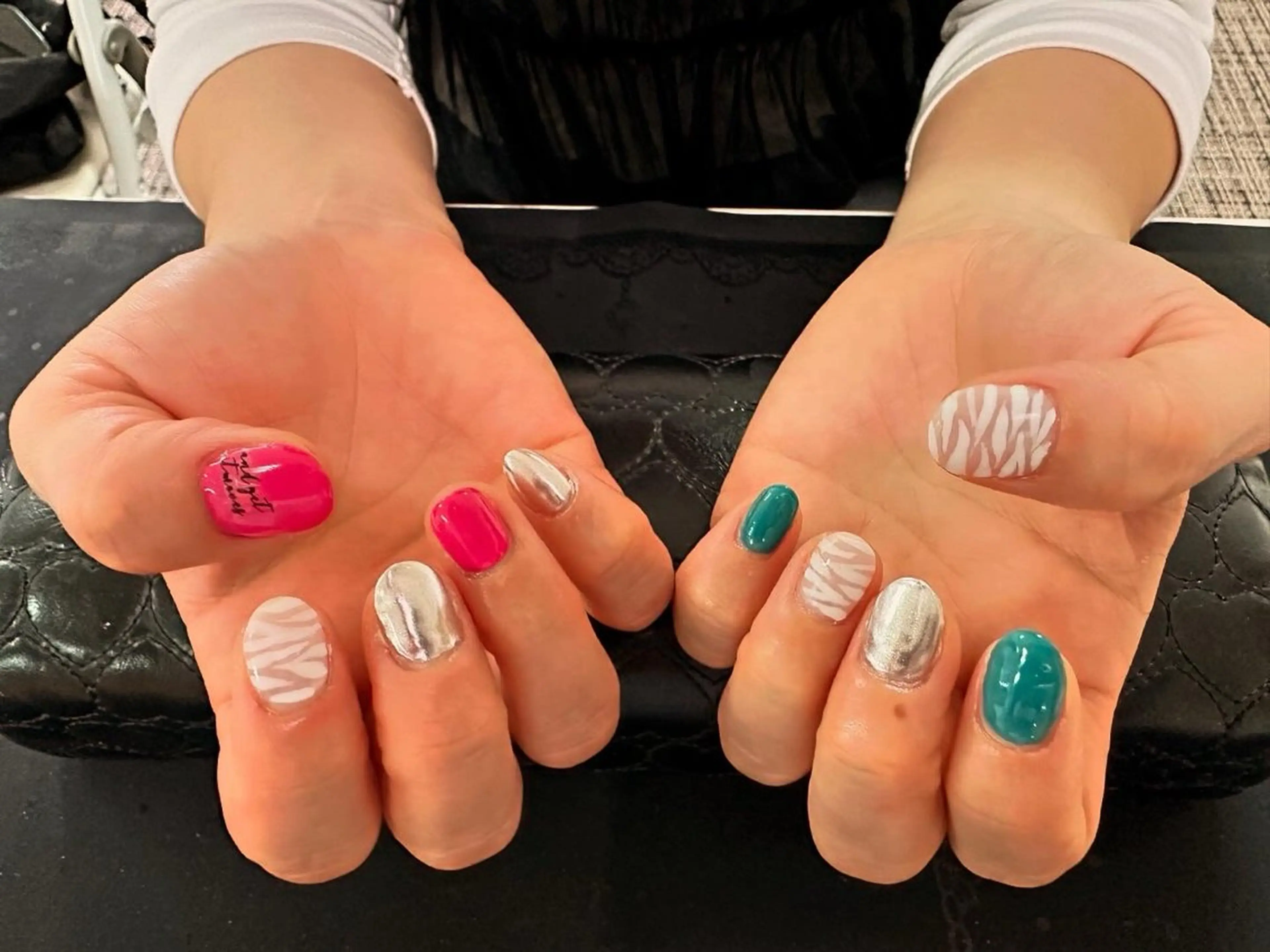 ネイル アニマル柄 ネイルサロンエレノア所属・田端 笑理菜のネイルデザイン