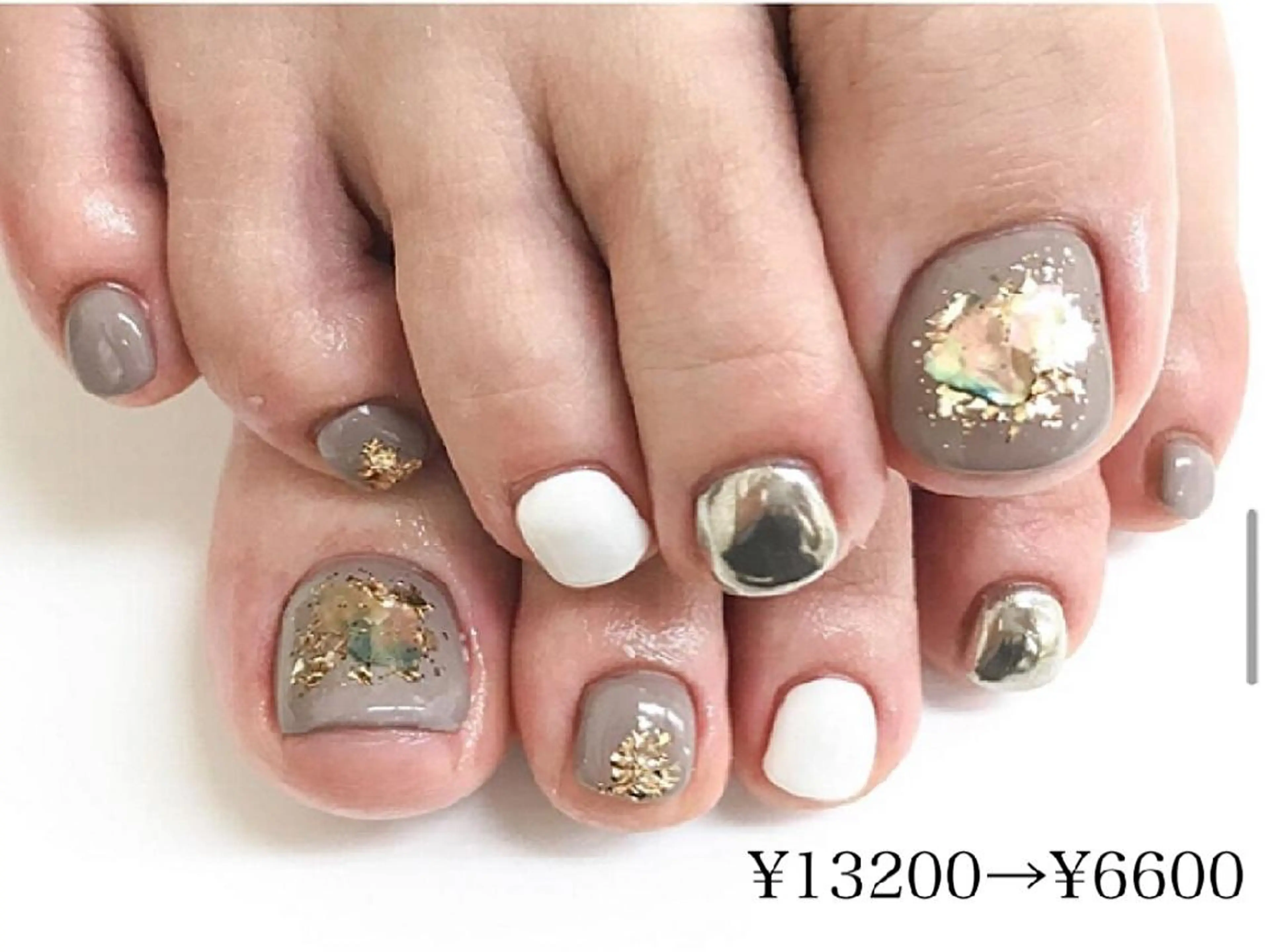 ネイル ネイルR新百合ヶ丘店所属・ネイルR 新百合ヶ丘のネイルデザイン