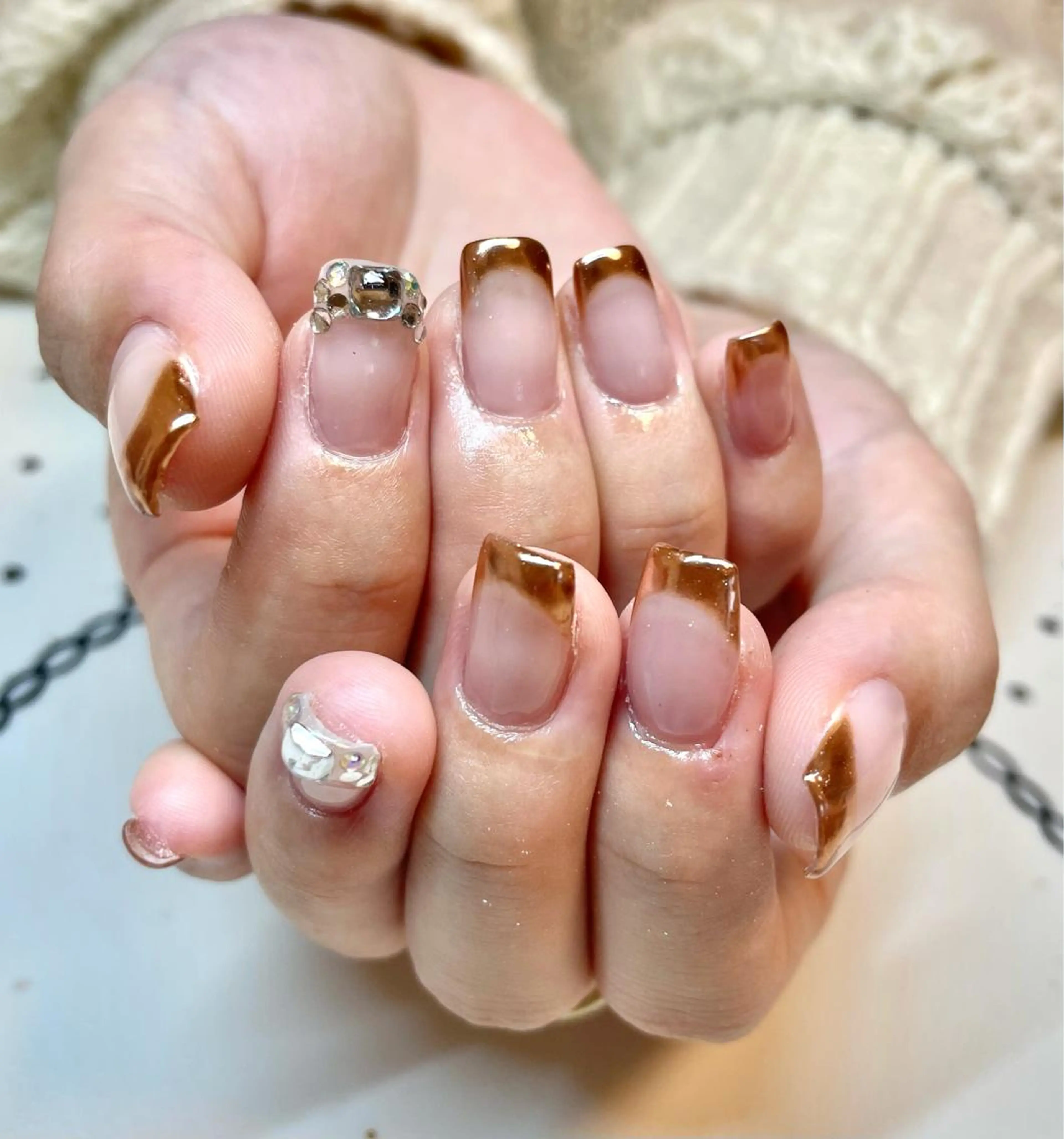 ネイル ストーンネイル ハンドネイル nailsalon sugarr所属・nailist cocoのネイルデザイン