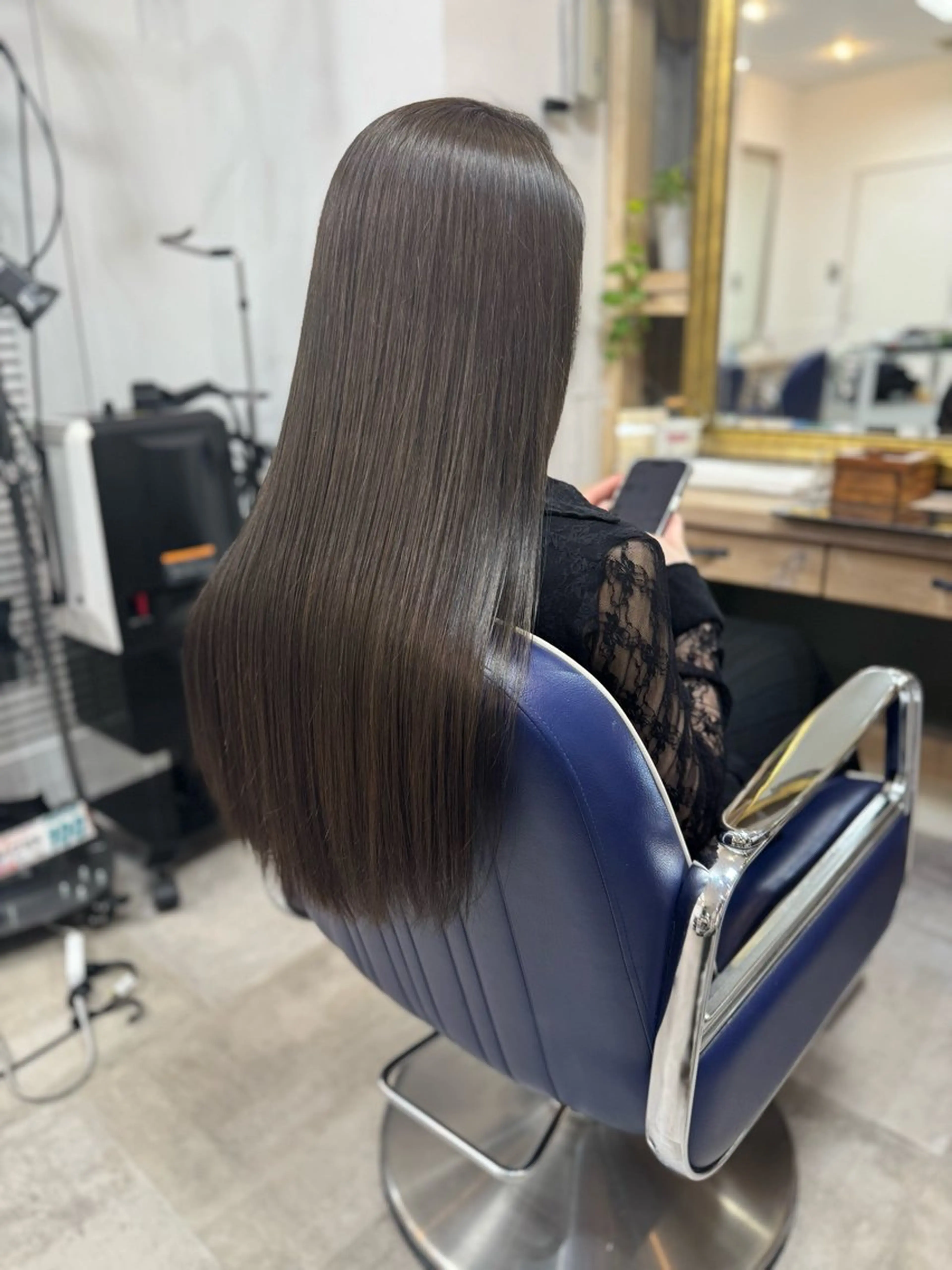 ロング カラー 透明感カラー ヘアカラー 仲田 大記のヘアスタイル