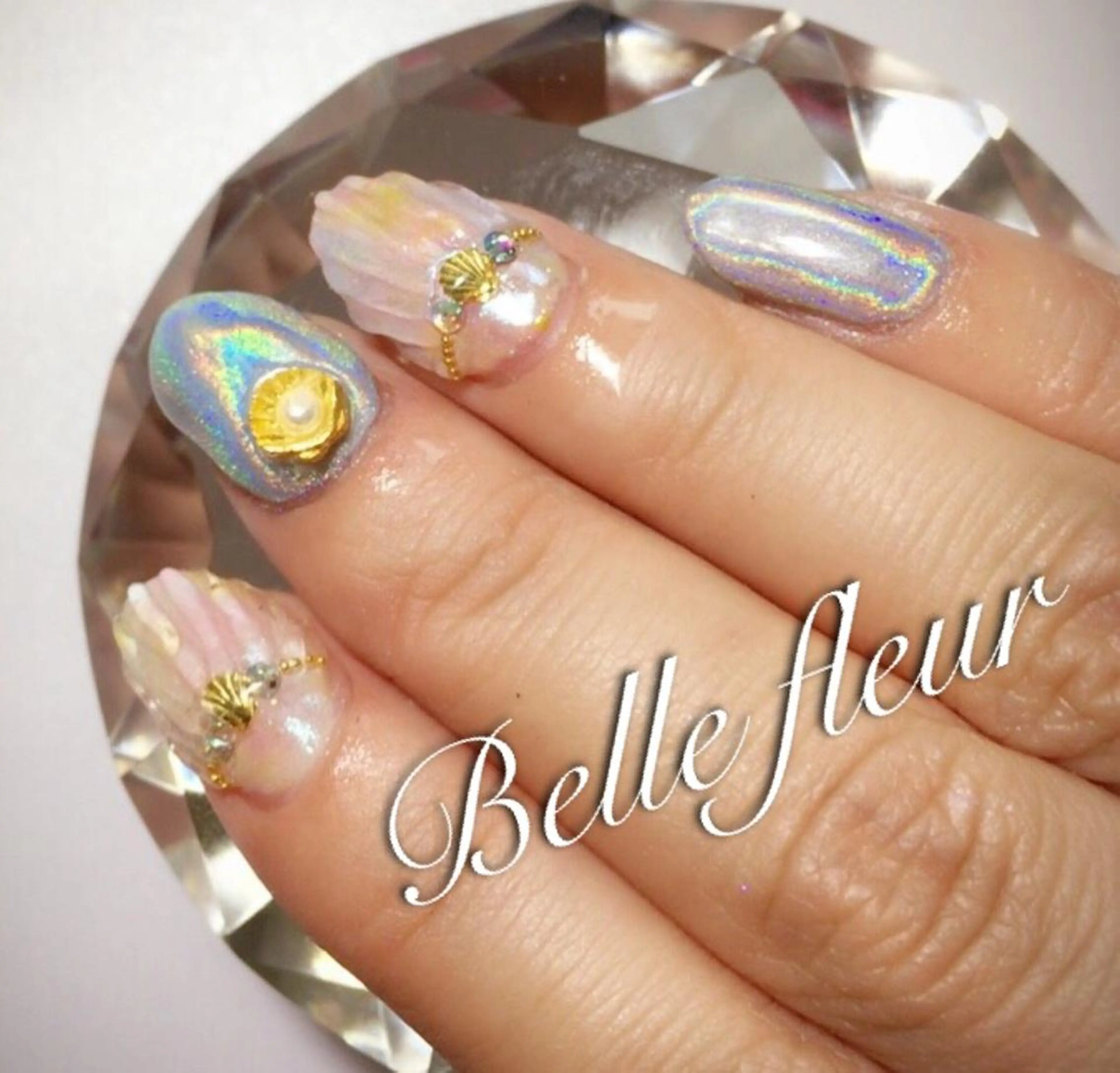 ミディアム ネイル Belle fleurのネイルデザイン