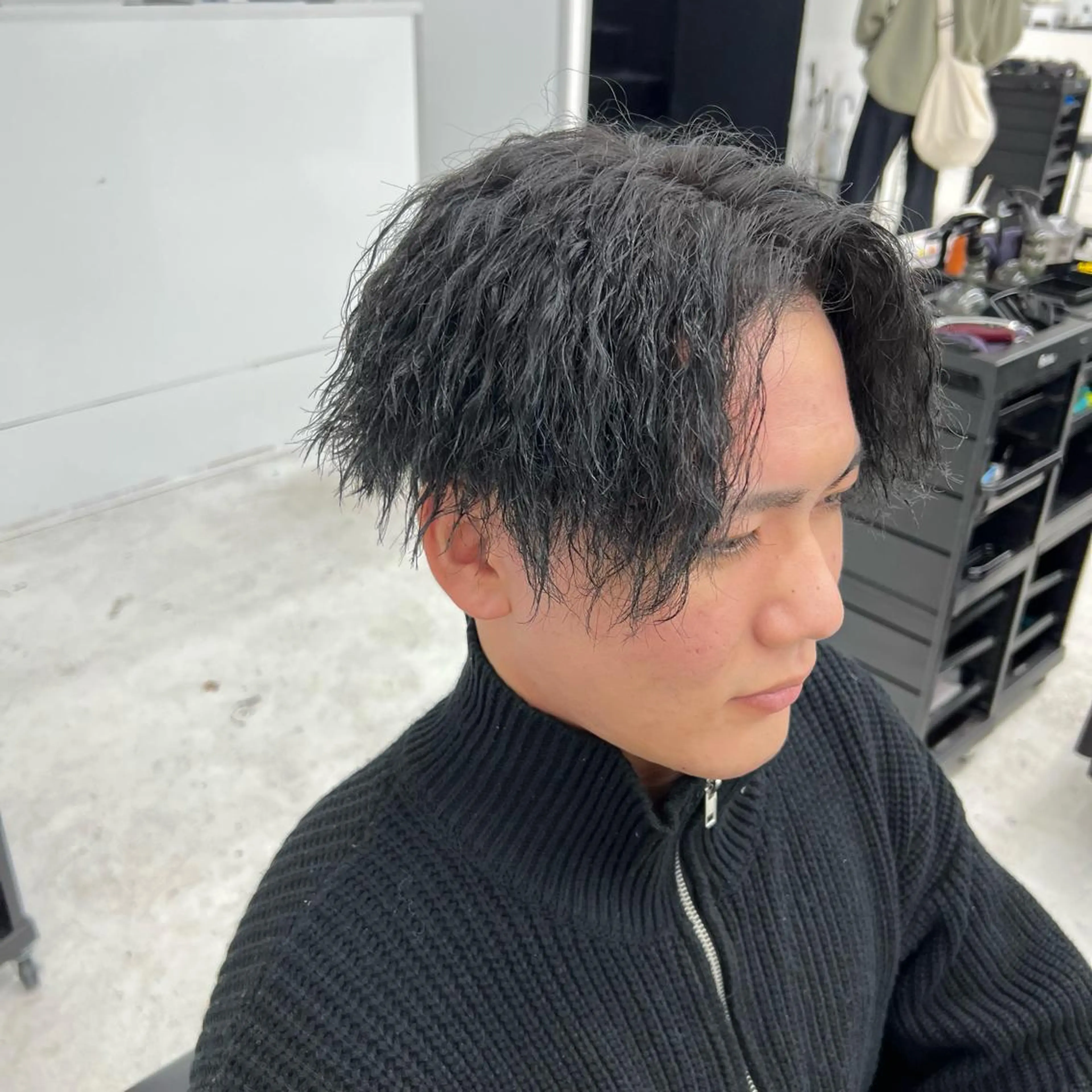 ショート パーマ 豊崎 佑輔のヘアスタイル
