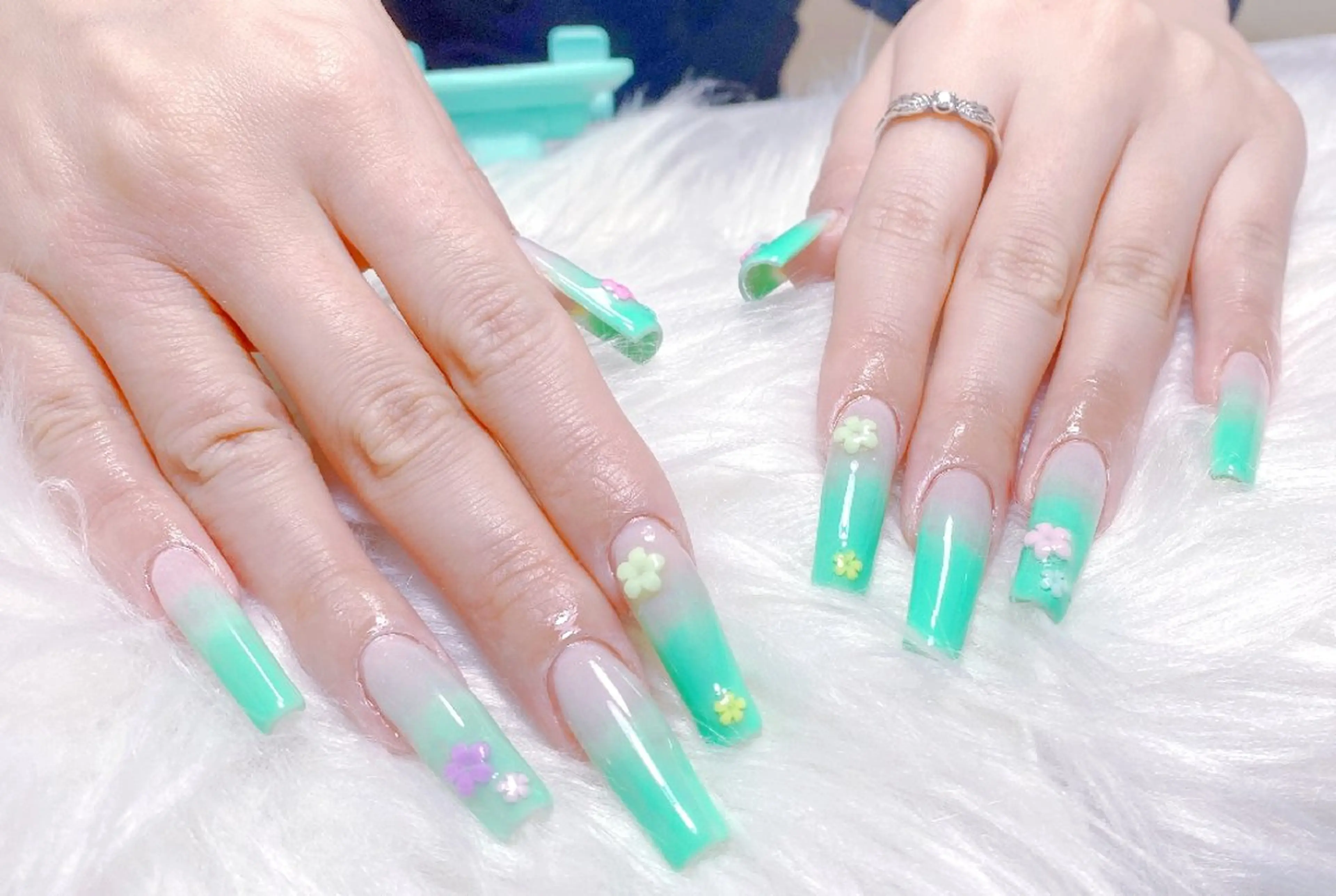 ネイル 鈴木 彩星のネイルデザイン