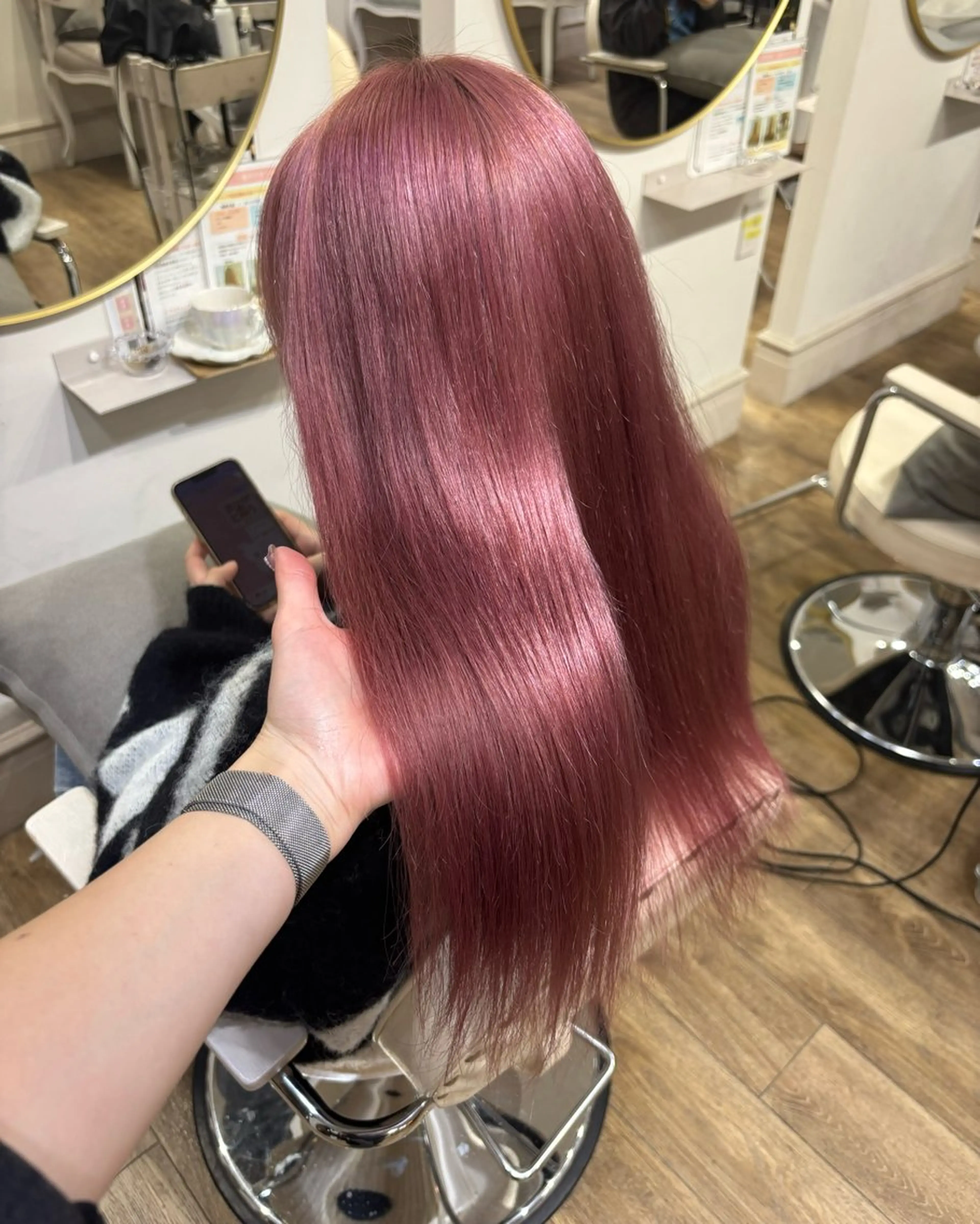 ロング カラー Risa🐈⬛/ グレージュ/透明感のヘアスタイル