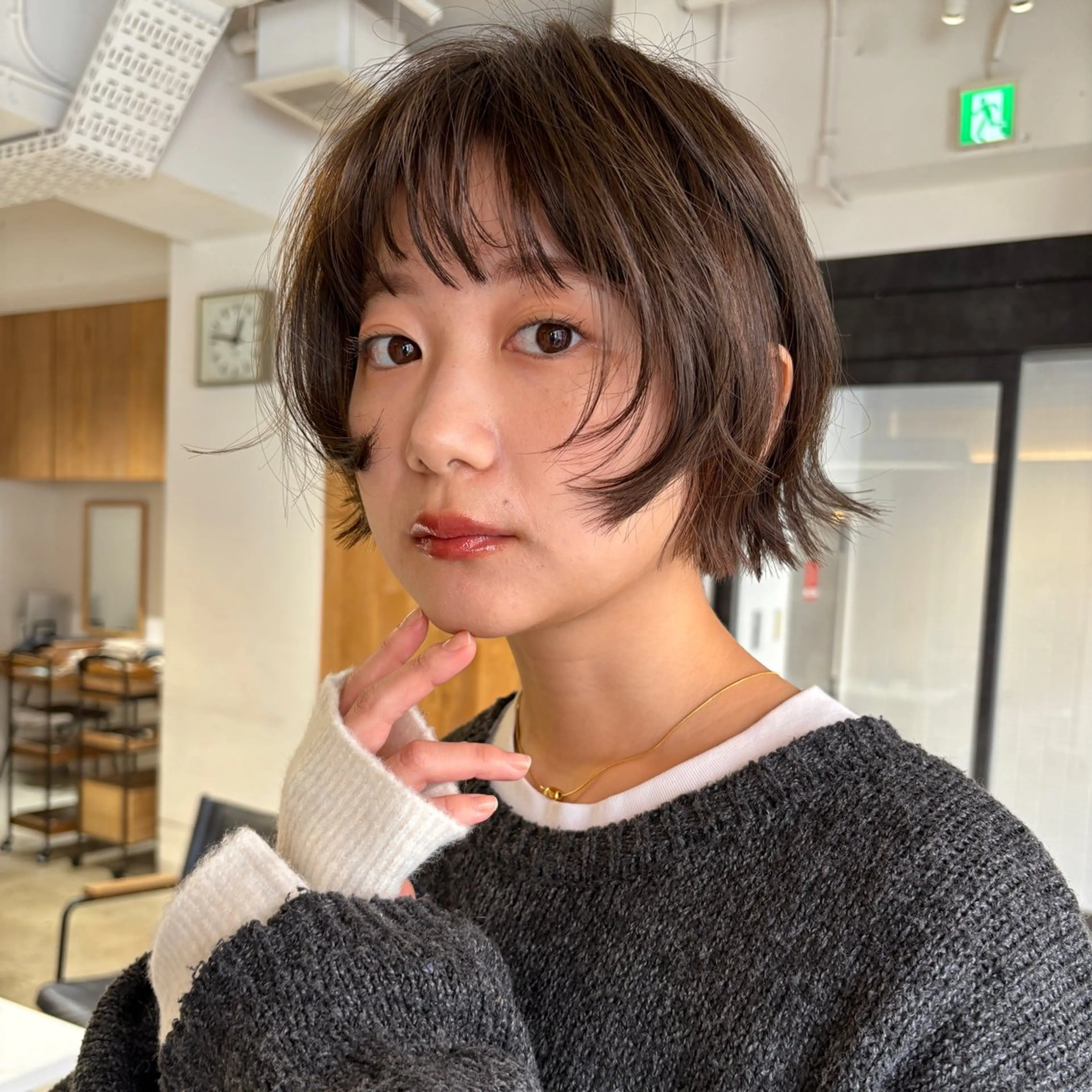 ショート ボブ 顔周りカット 優依 / Room烏丸のヘアスタイル