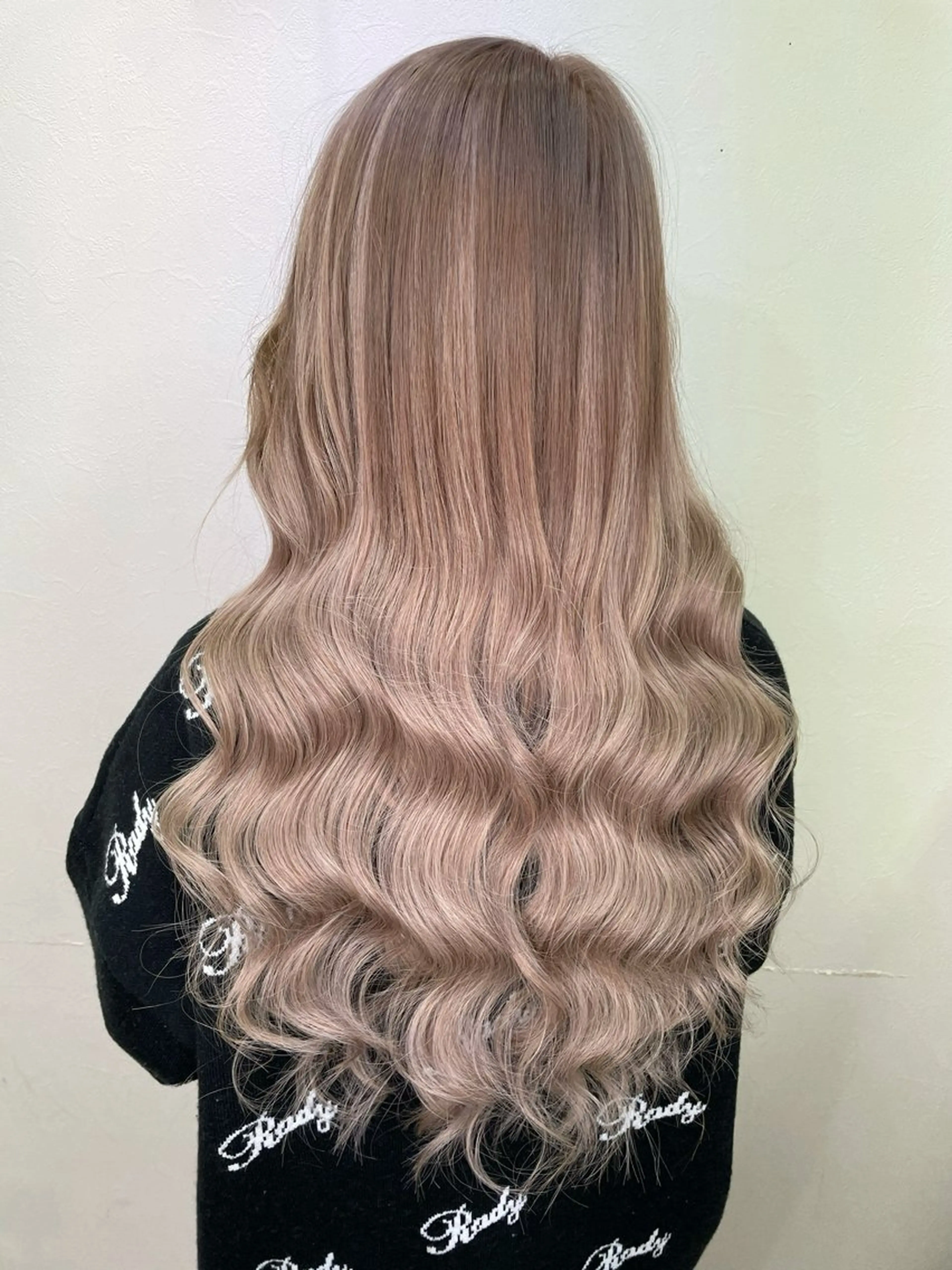 【ダブルカラー】ケアブリーチ＋カラー＋《最高級レミー》シールエクステ60枚🐼の写真