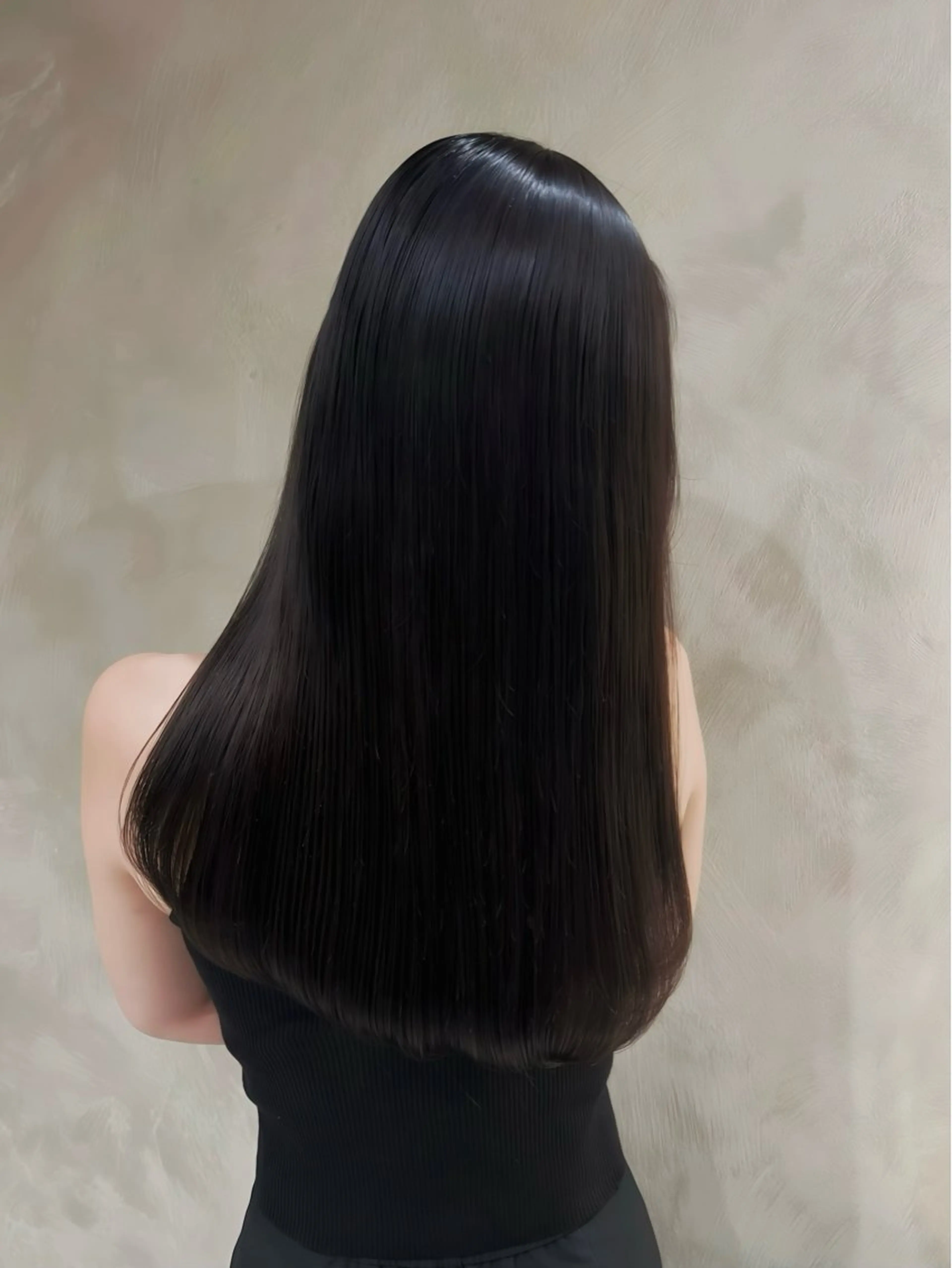 ロング 顔まわりレイヤー 顔周りカット レイヤーカット L'EANE THE TOKYO所属・カット無料｜ 青山 ｜髪質改善のヘアスタイル