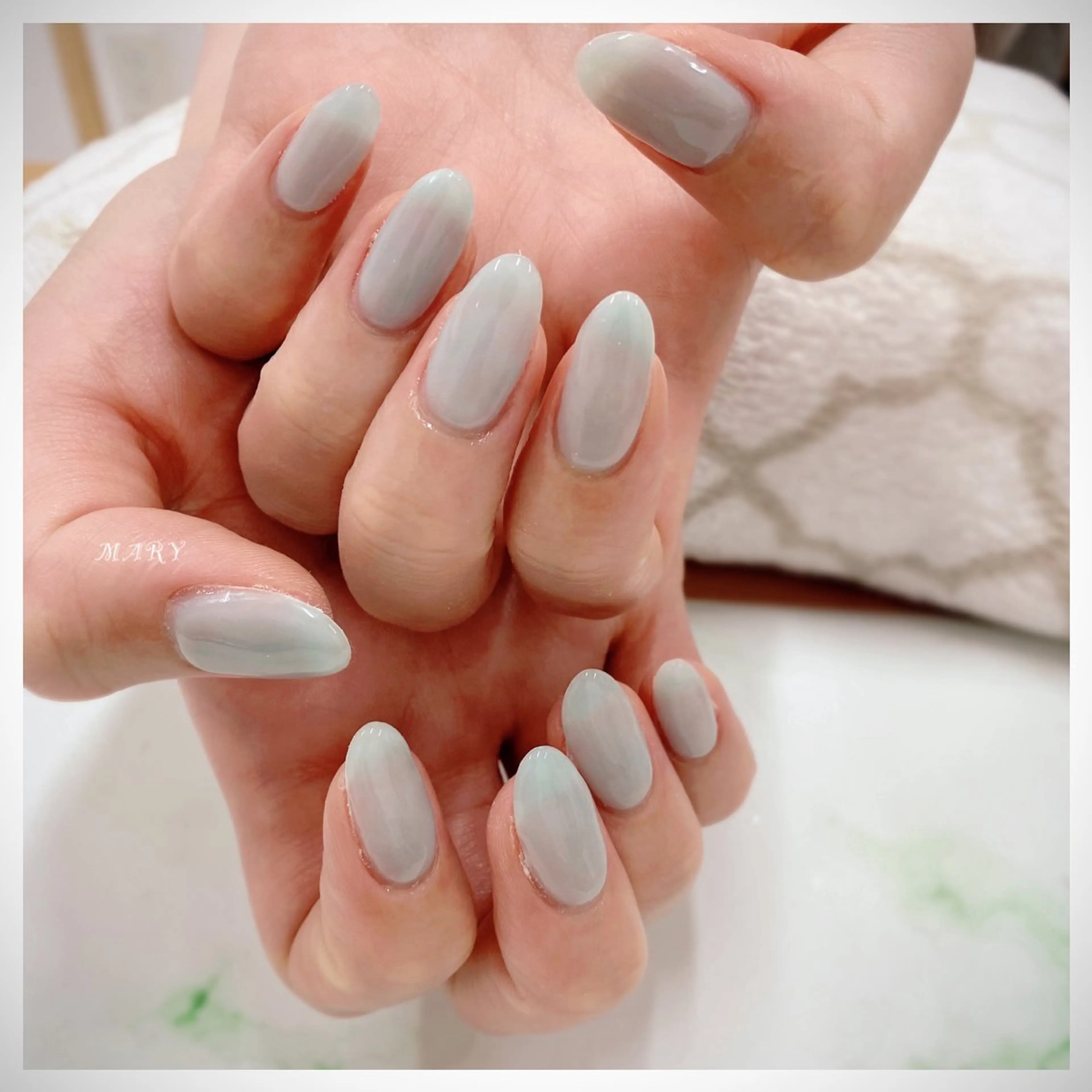 ネイル 水色 ニュアンスネイル ワンカラーネイル シンプルネイル ハンドネイル Mary nail所属・Mary nail .narumiのネイルデザイン