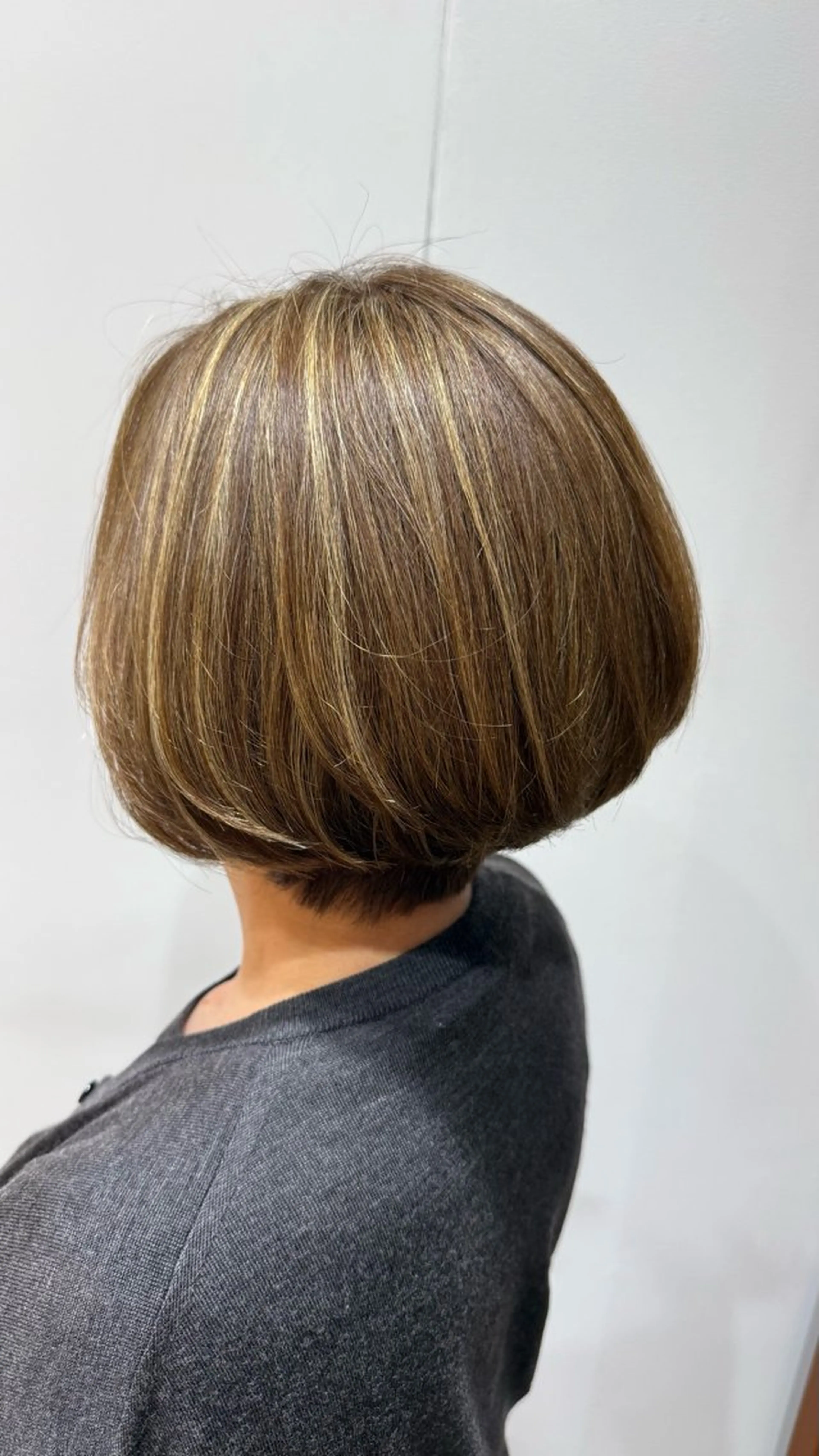 ショート 志村 萌のヘアスタイル