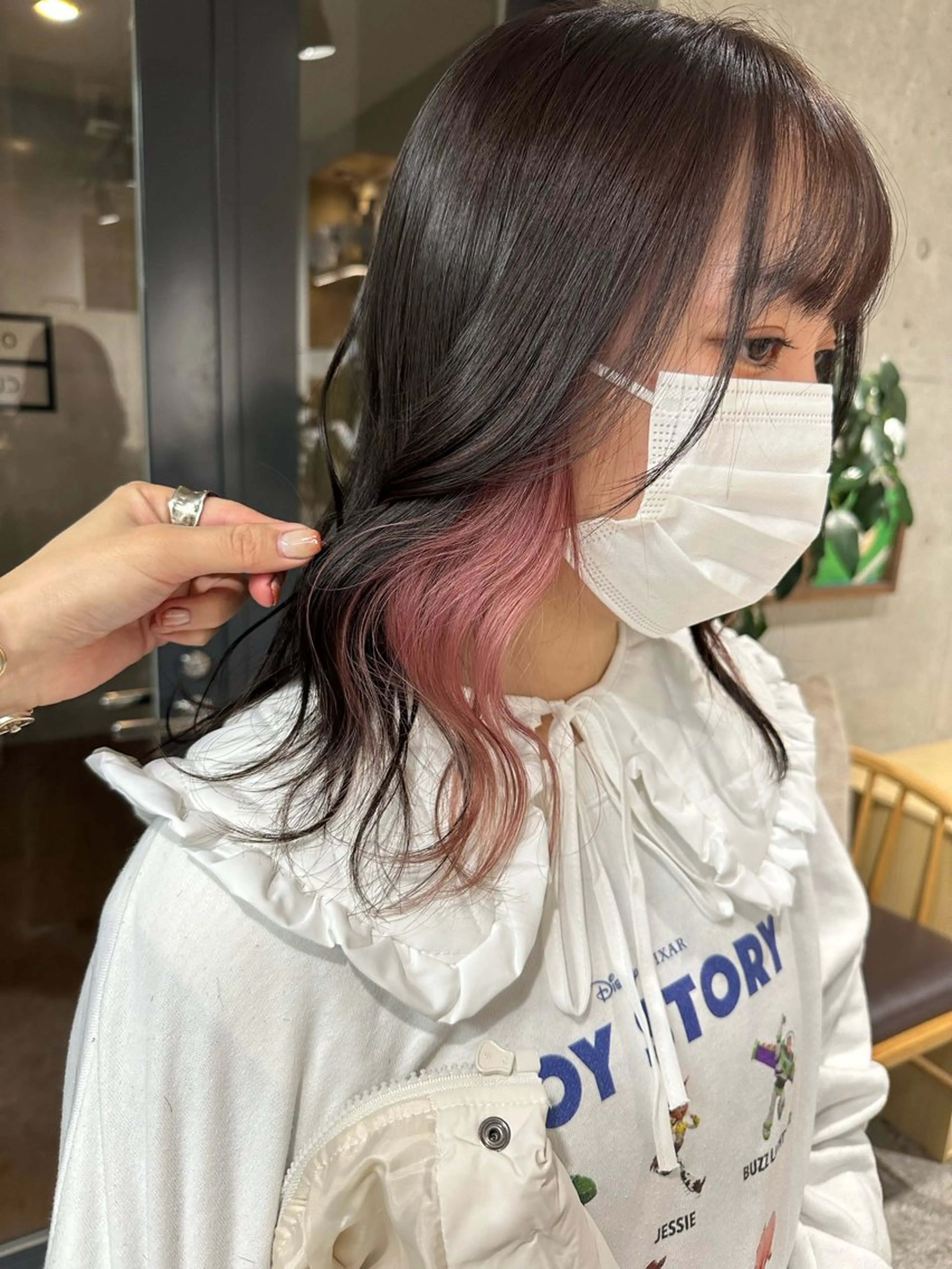 ミディアム ︎🤎W color MIYU‎🤎のヘアスタイル