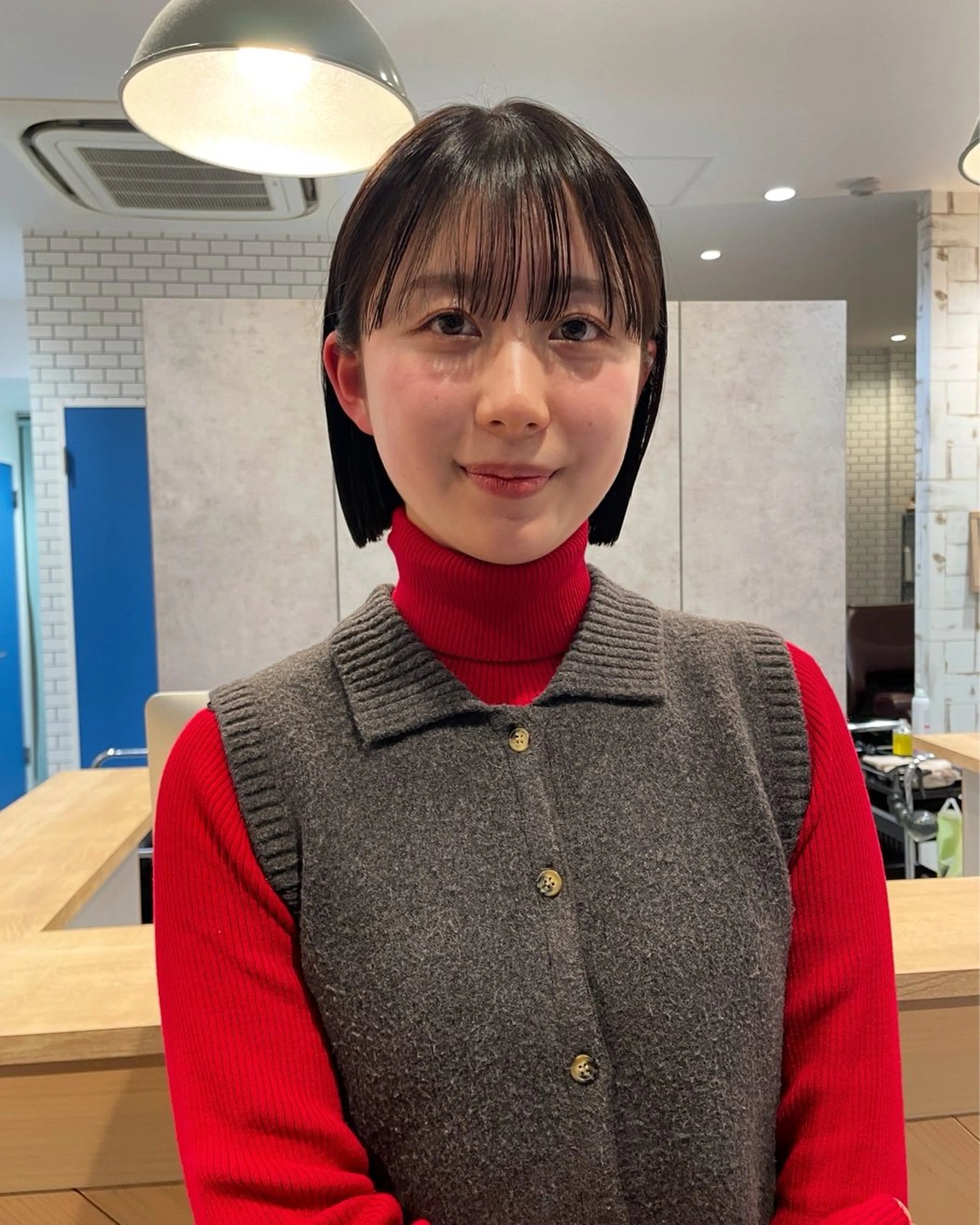 ショート ofF élua所属・🌵ボブ/切りっぱな し/ショート藤長芽生のヘアスタイル