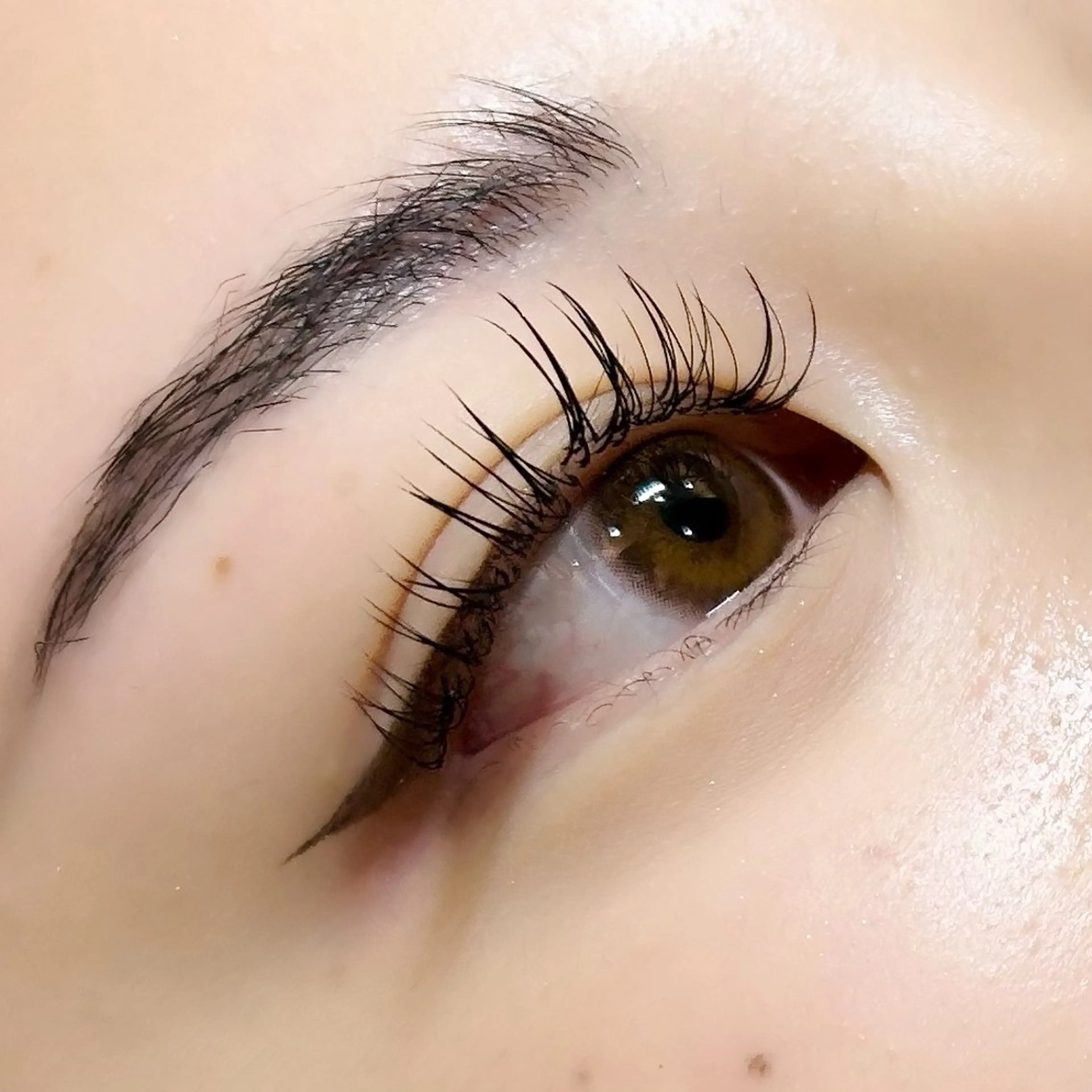 マツエク・マツパ 似合わせ アヤナのヘアスタイル