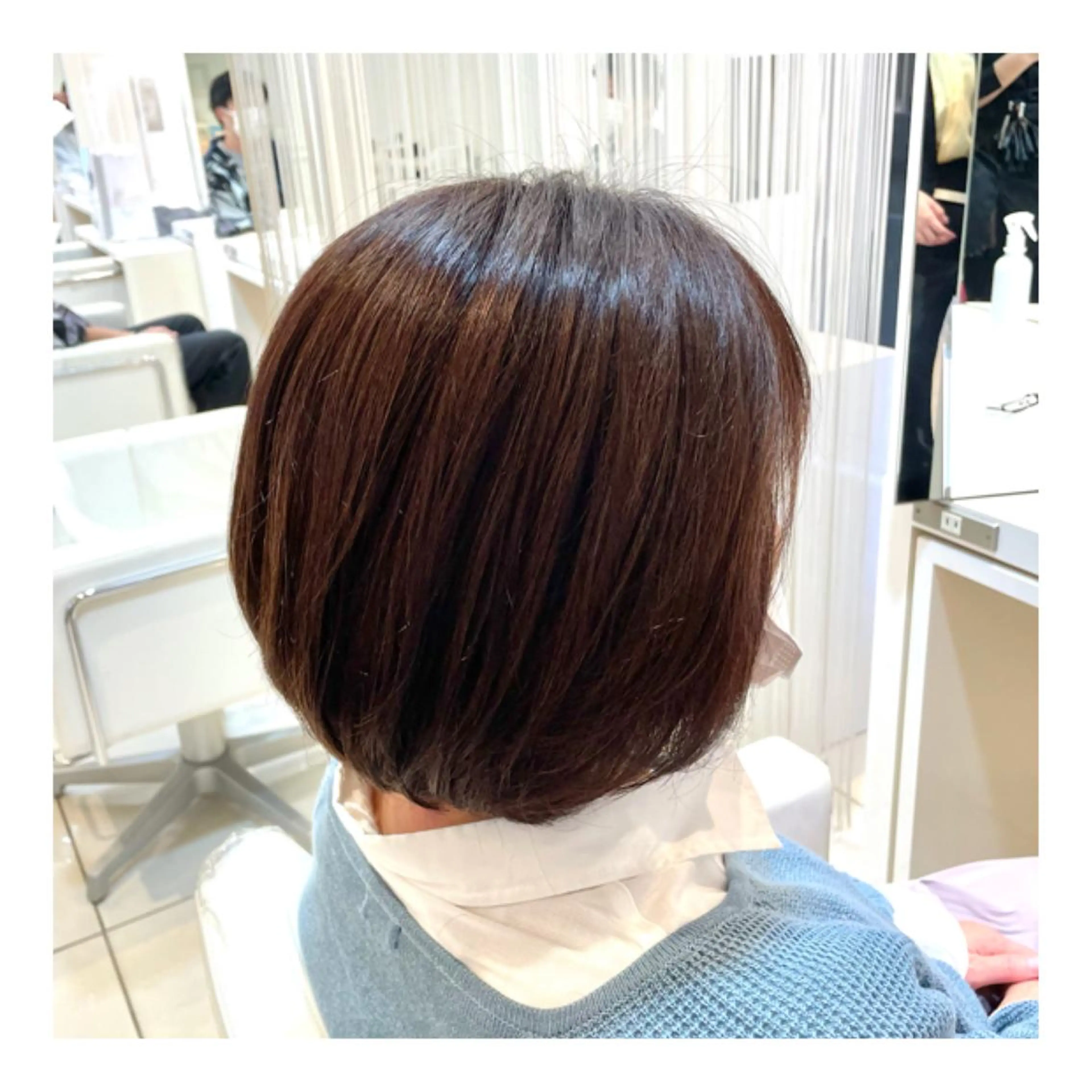 カラー BiBi  藪 菜月のヘアスタイル