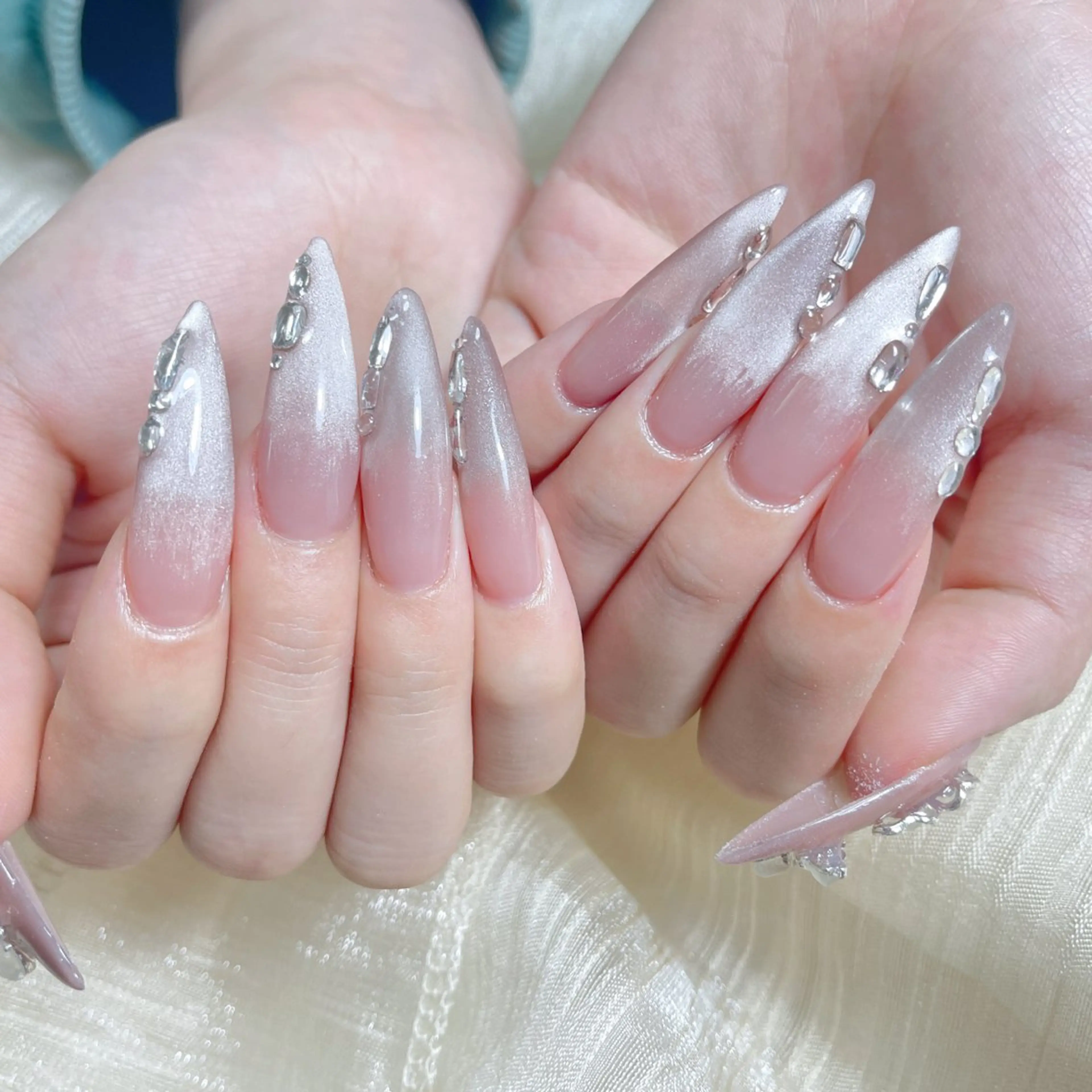 ネイル ハンドネイル 🎀ネイルサロン エクラYUI🎀のネイルデザイン