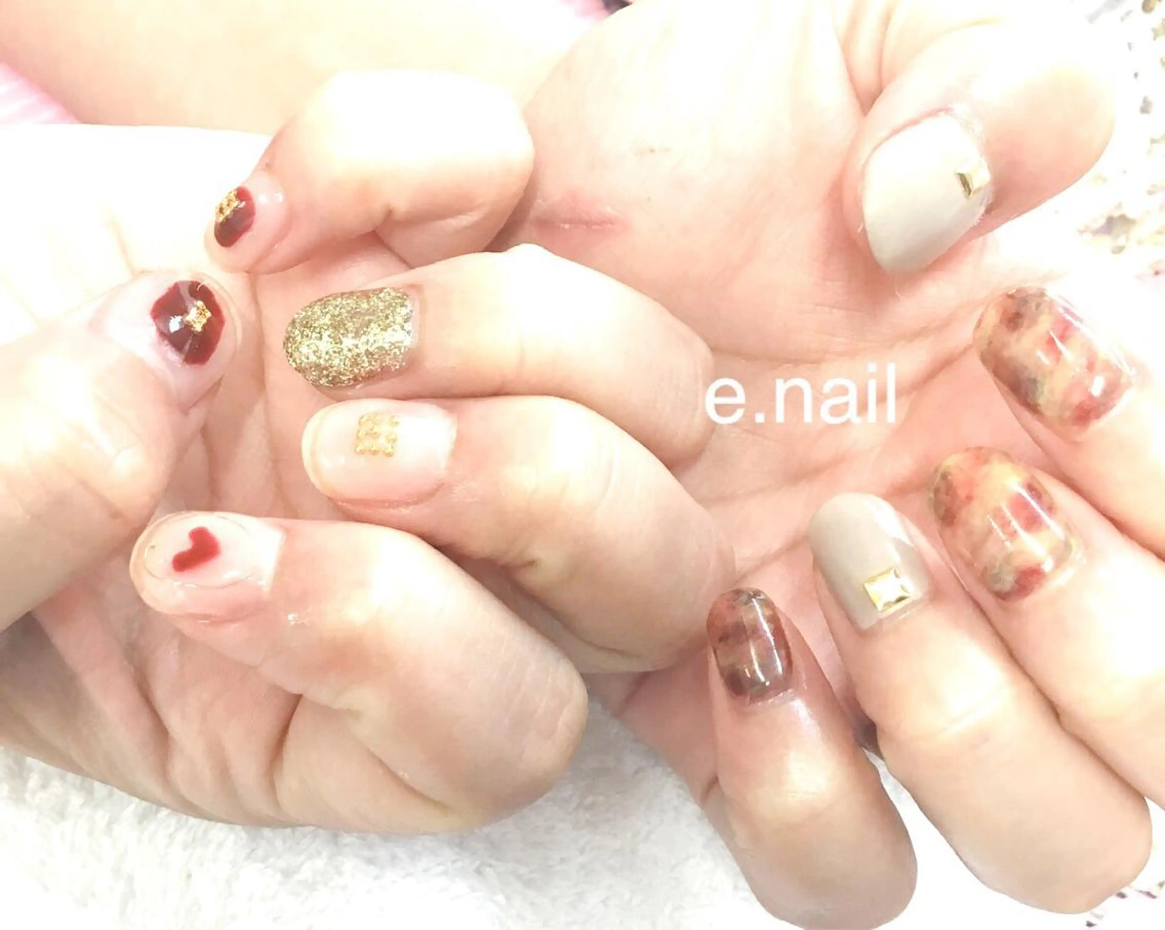 ネイル e.nail所属・和賀井 恵理のネイルデザイン