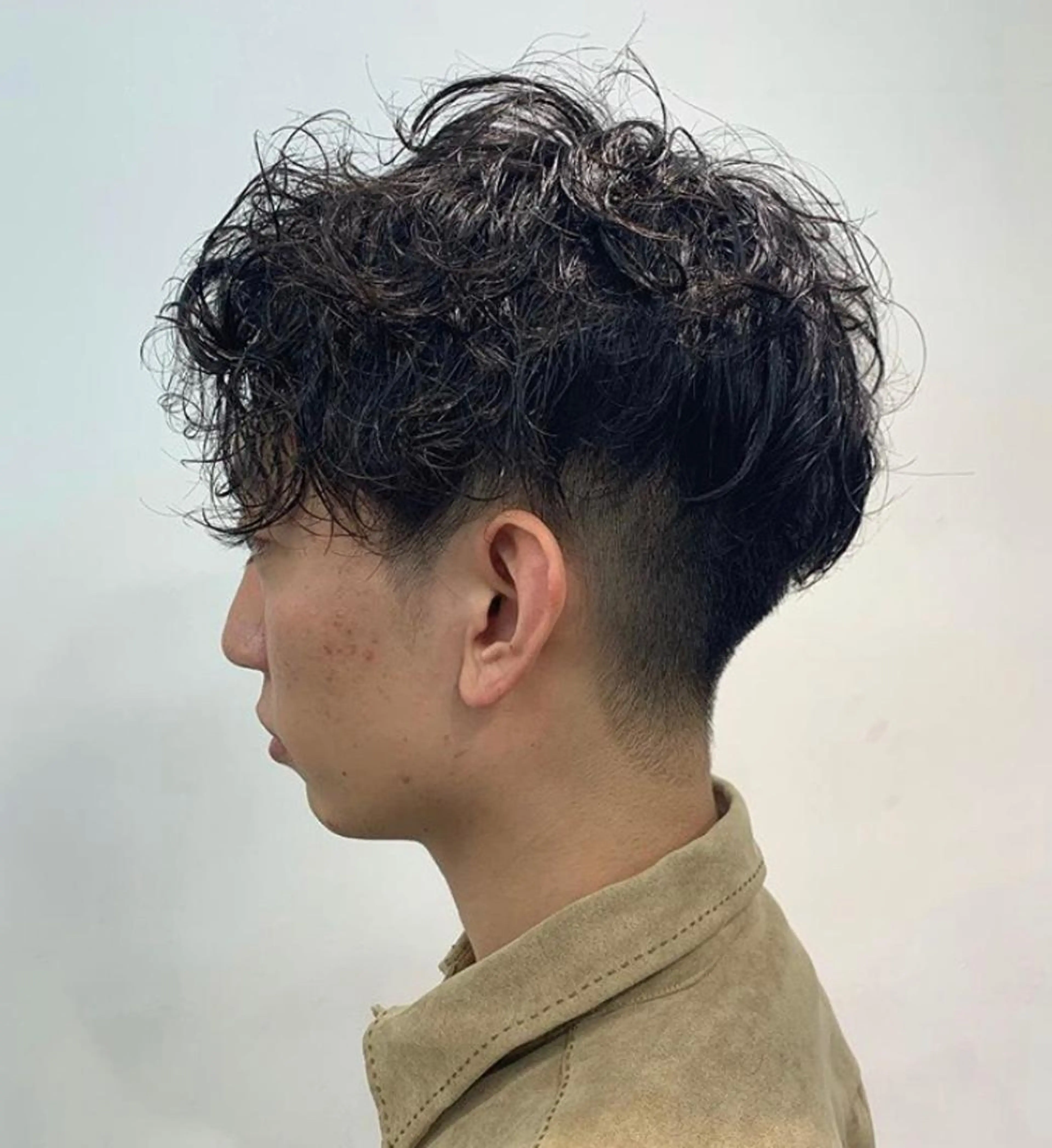 ショート メンズ カット パーマ トリートメント ヘアセット ☘️ブリーチ/ハイト ーン/レイヤー/のヘアスタイル