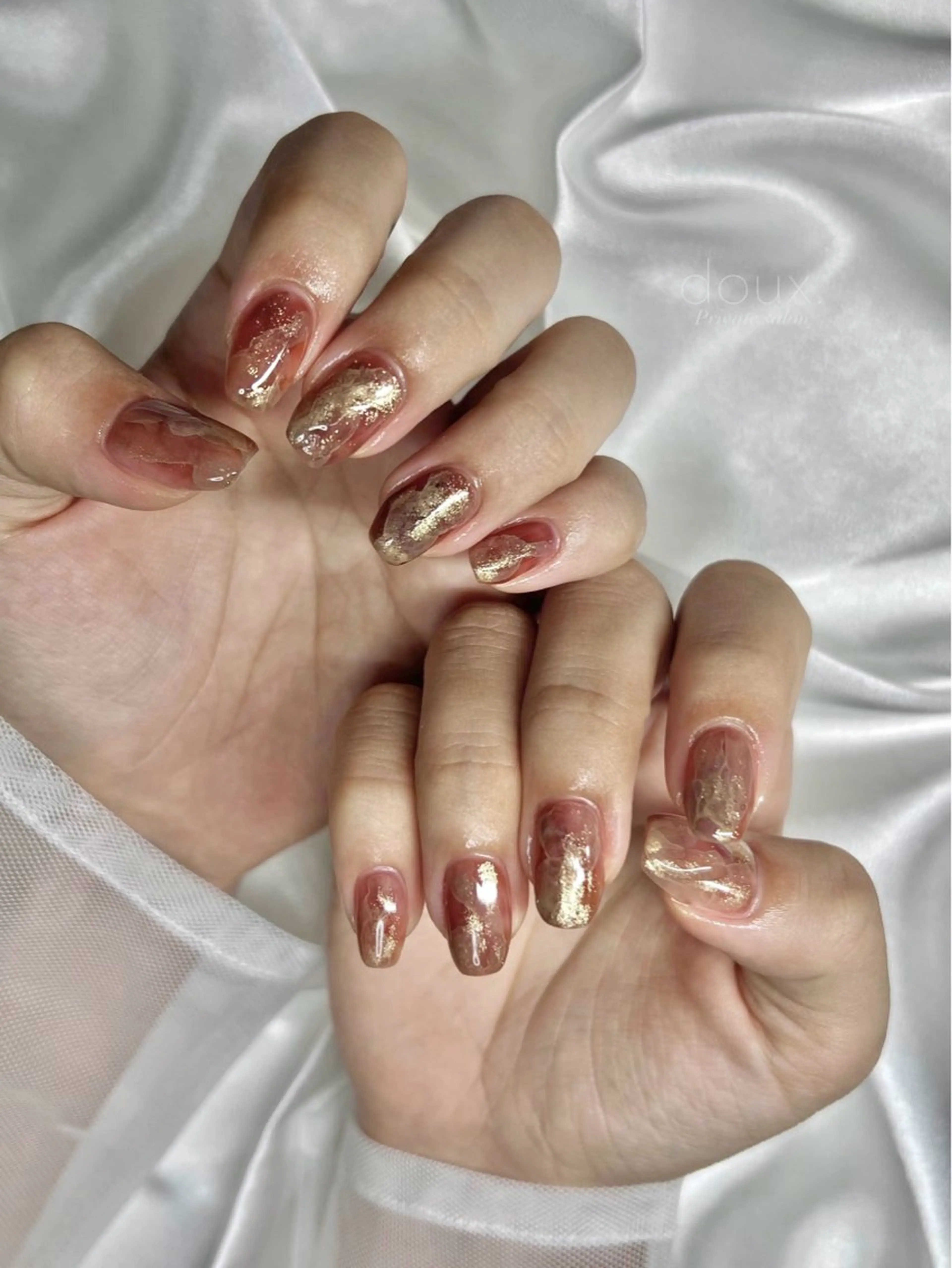 ネイル 韓国ネイル ミラーネイル ニュアンスネイル ワンホンネイル ハンドネイル doux. nailのネイルデザイン