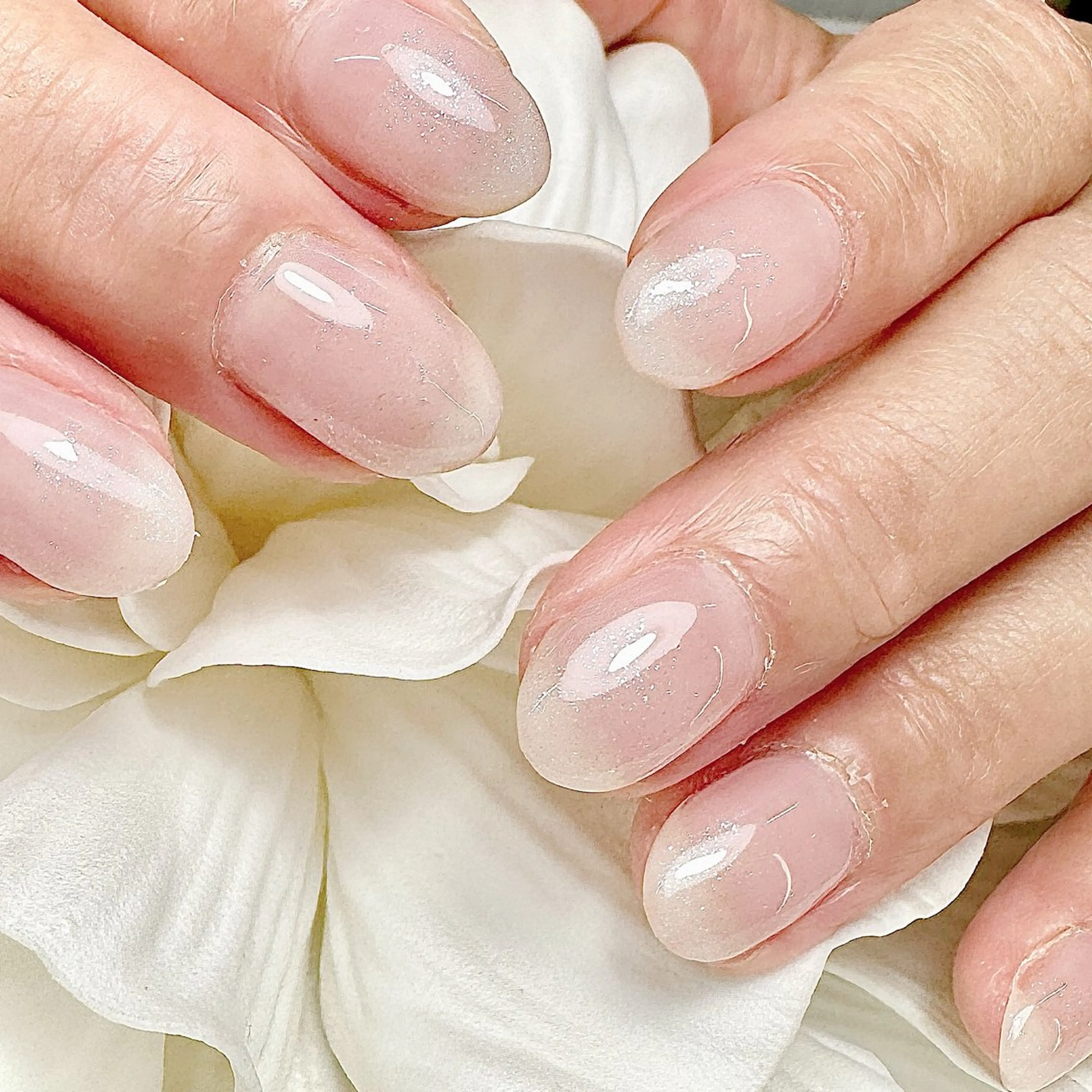 【うる艶ワンカラー】\丁寧な甘皮ケア&パラフィンパック付き💅/仕上がりの美しさと保湿力が違う🌸猪名寺シンプルネイルの写真