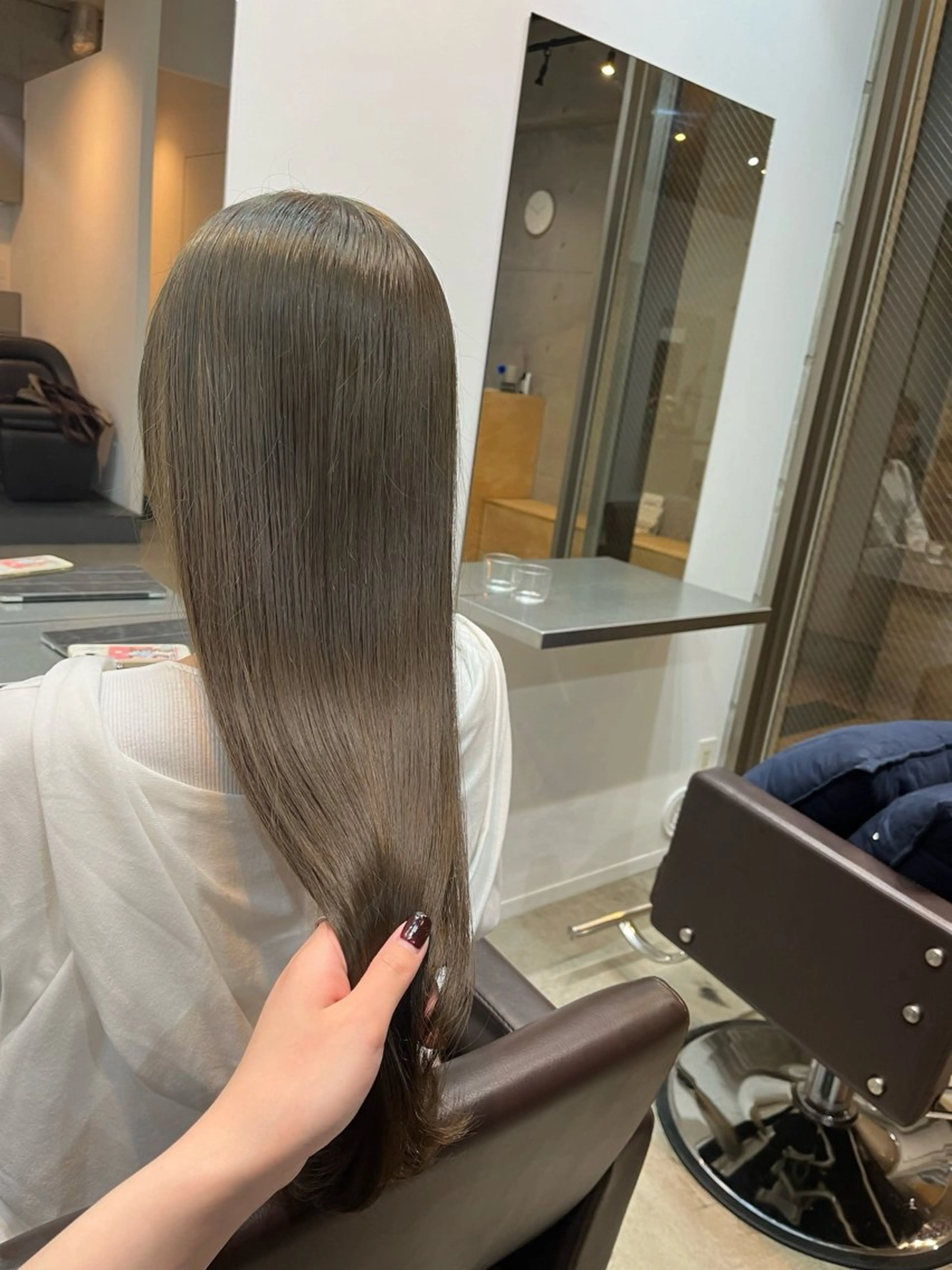 カラー 【arc】 佐藤未希穂/レイヤーのヘアスタイル